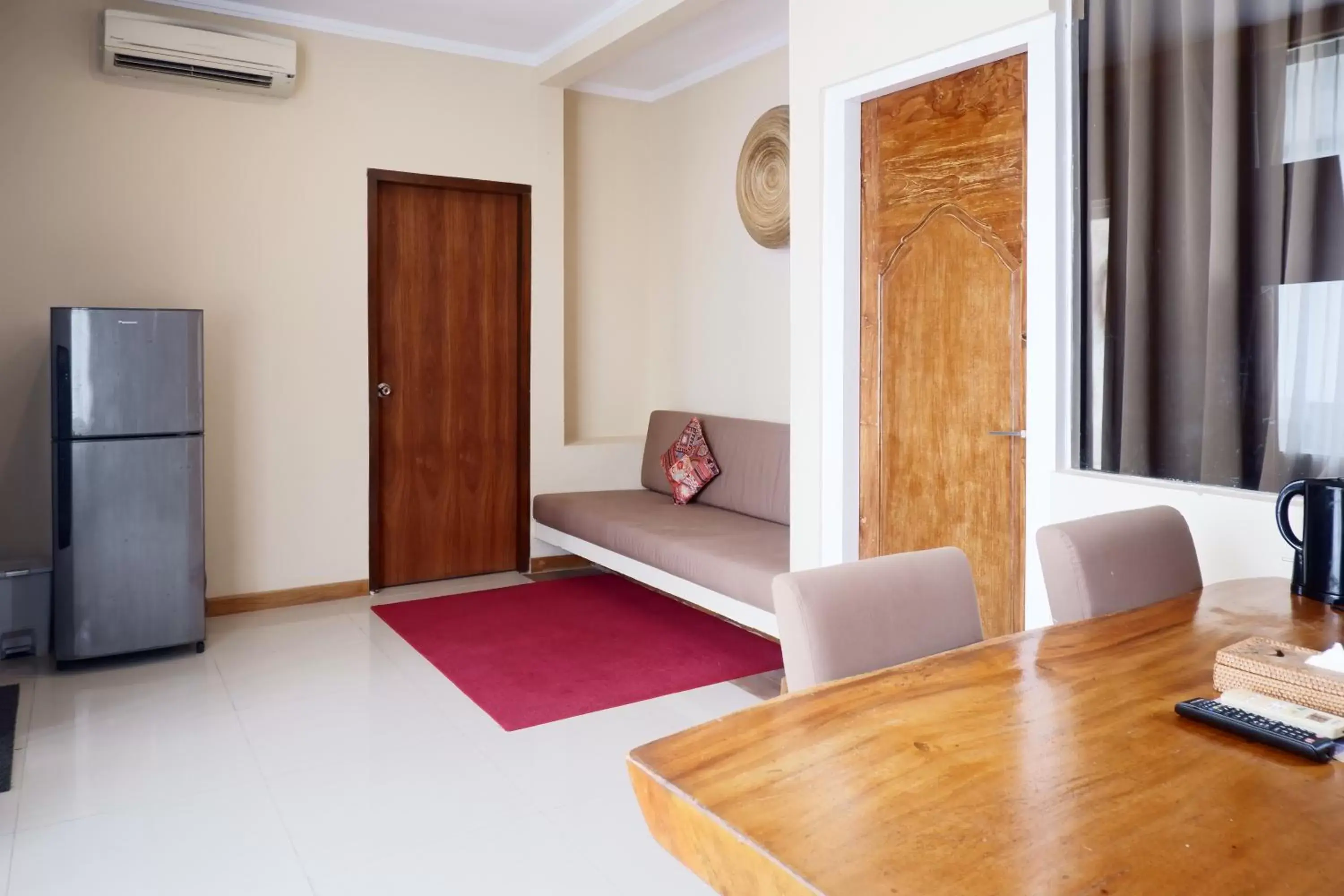 Seating Area in Ocean View Residence