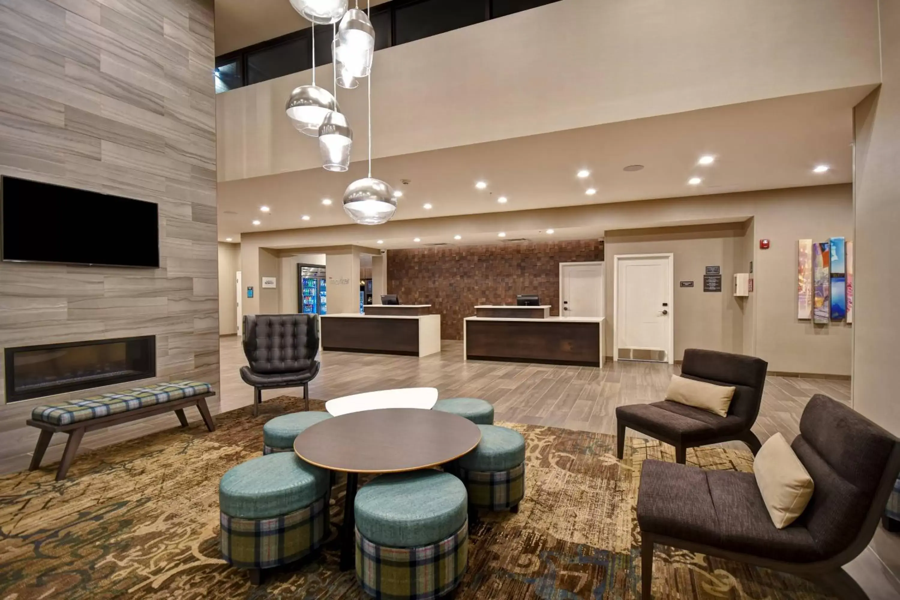 Lobby or reception, Lounge/Bar in Residence Inn by Marriott Cincinnati Northeast/Mason