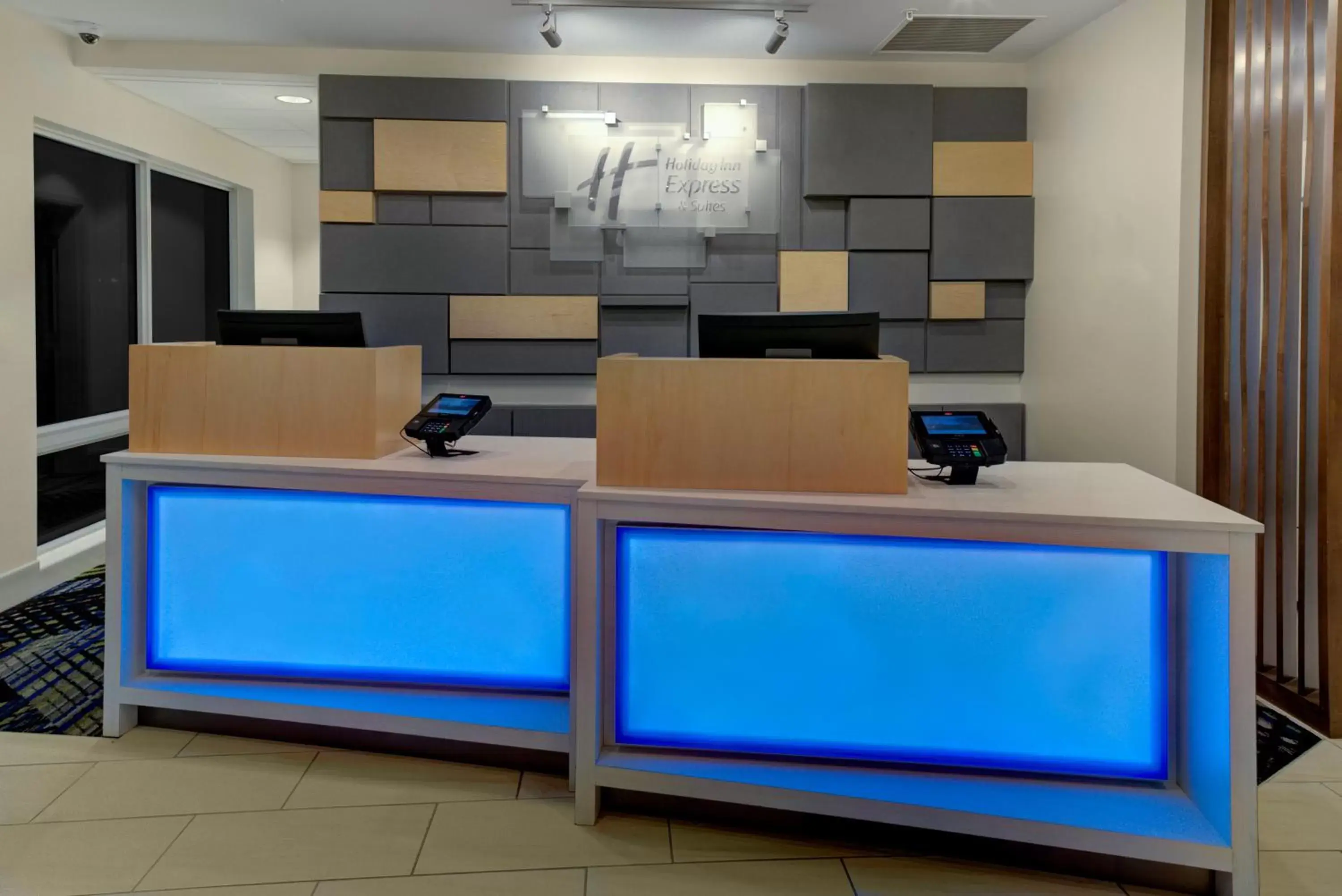 Lobby or reception, Lobby/Reception in Holiday Inn Express & Suites - King George - Dahlgren, an IHG Hotel