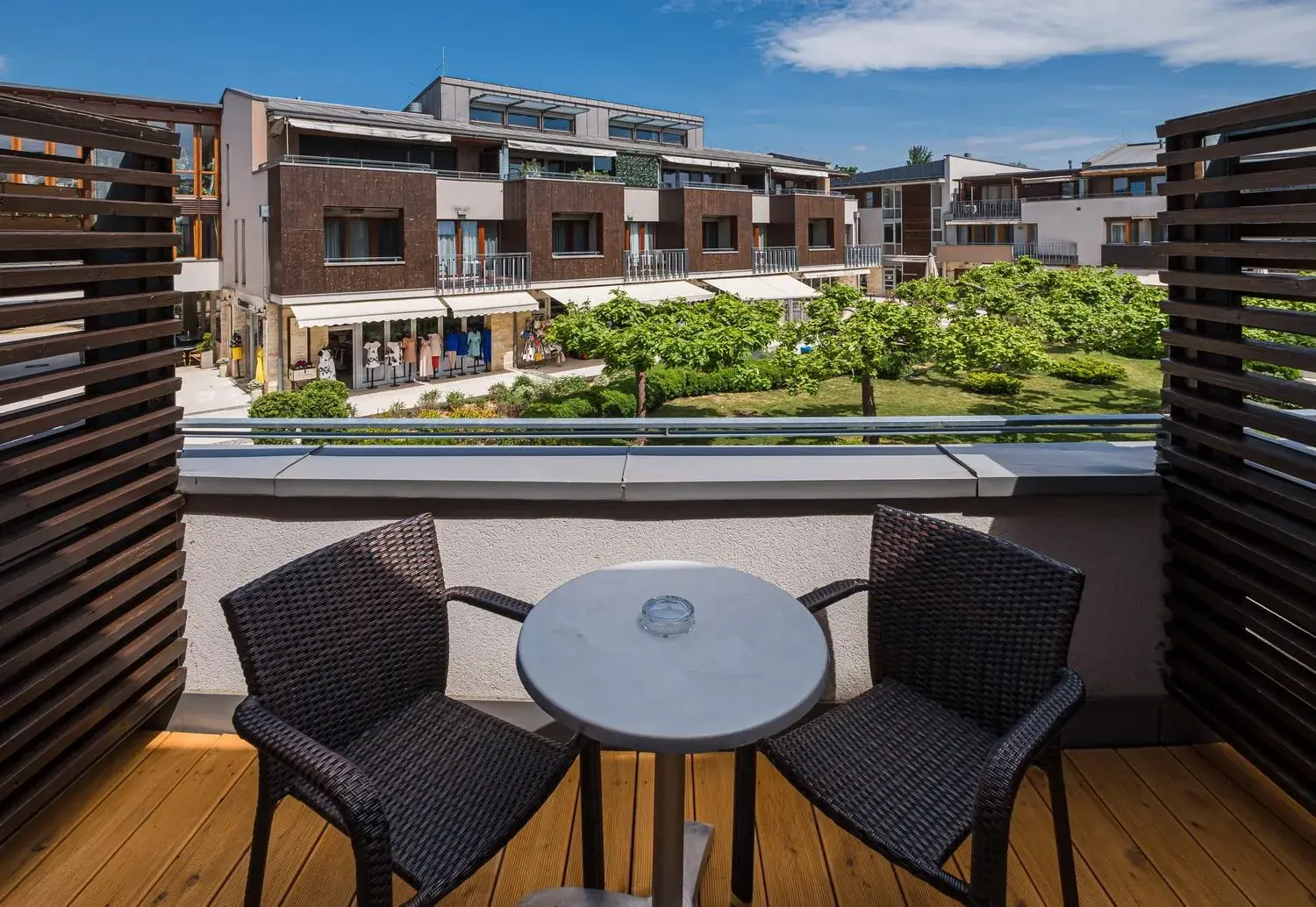 Property building in Hotel Golden Lake Resort Property building in Hotel Golden Lake Resort