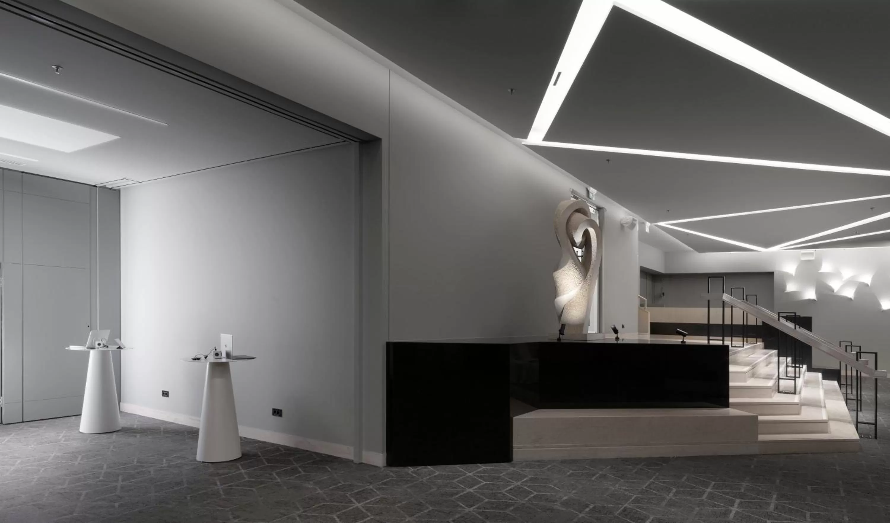 Restaurant/places to eat in Crowne Plaza Athens City Centre by IHG