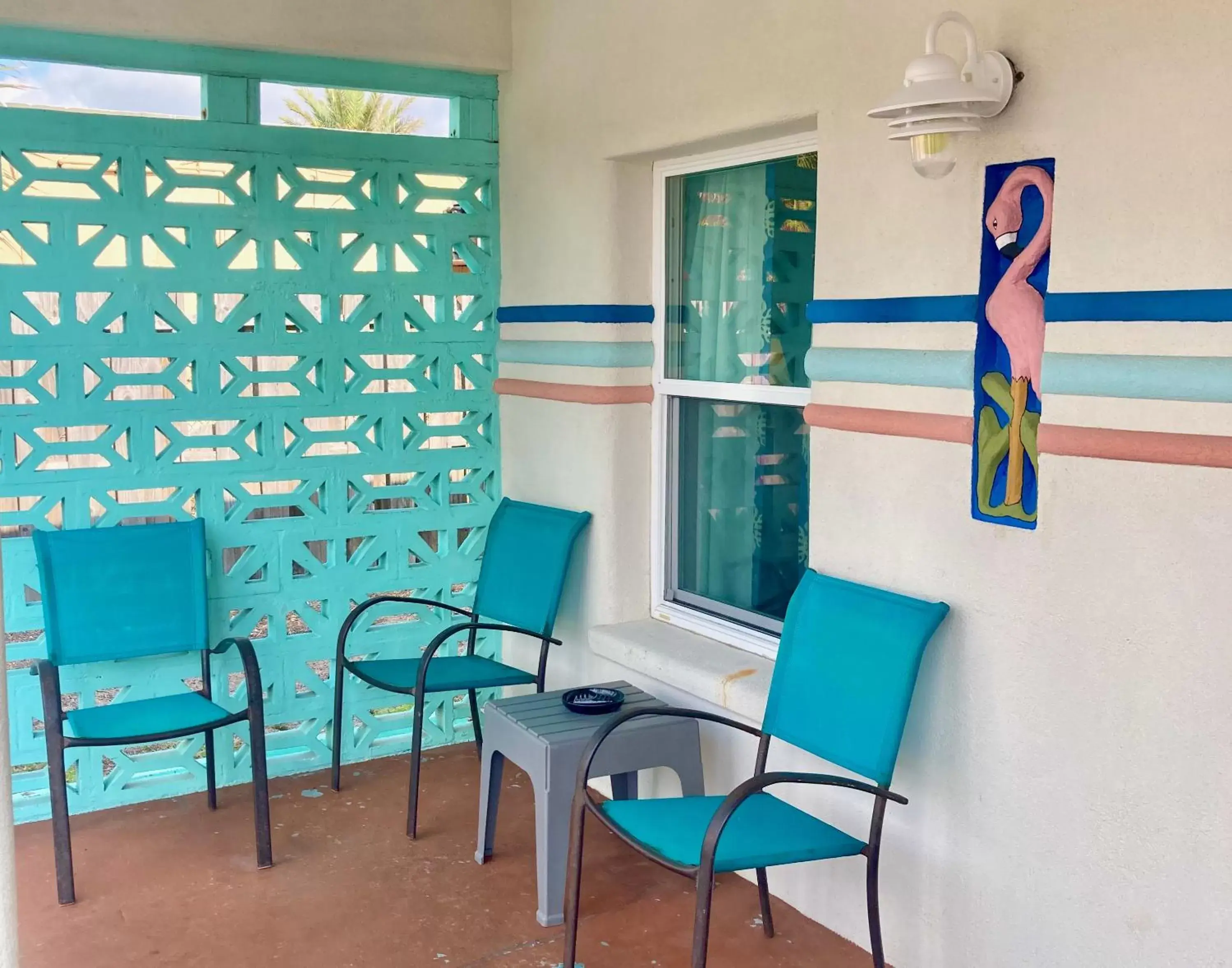 Patio, Seating Area in Magic Beach Motel - Vilano Beach, Saint Augustine