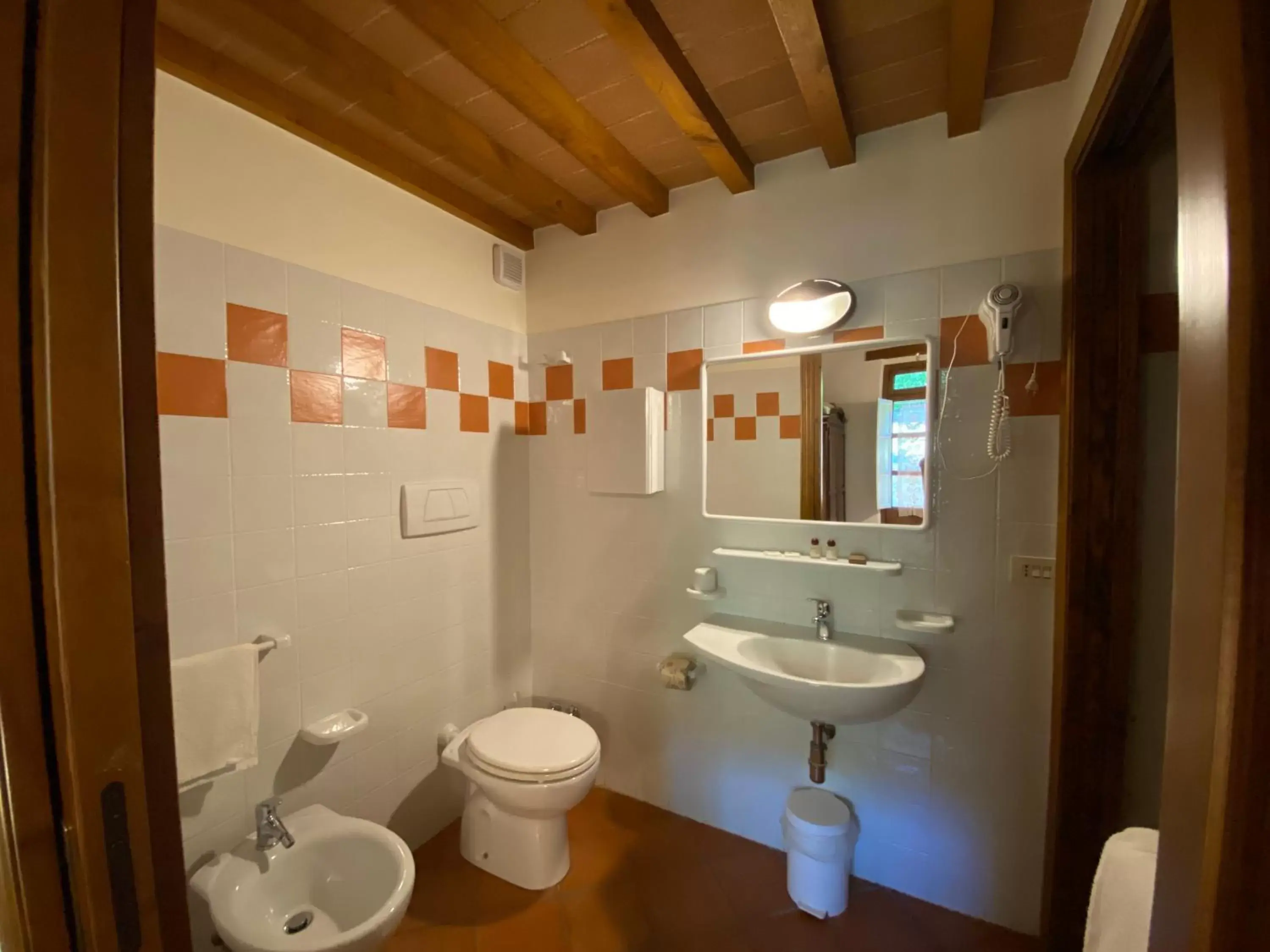 Bathroom in Tenuta Badia '99
