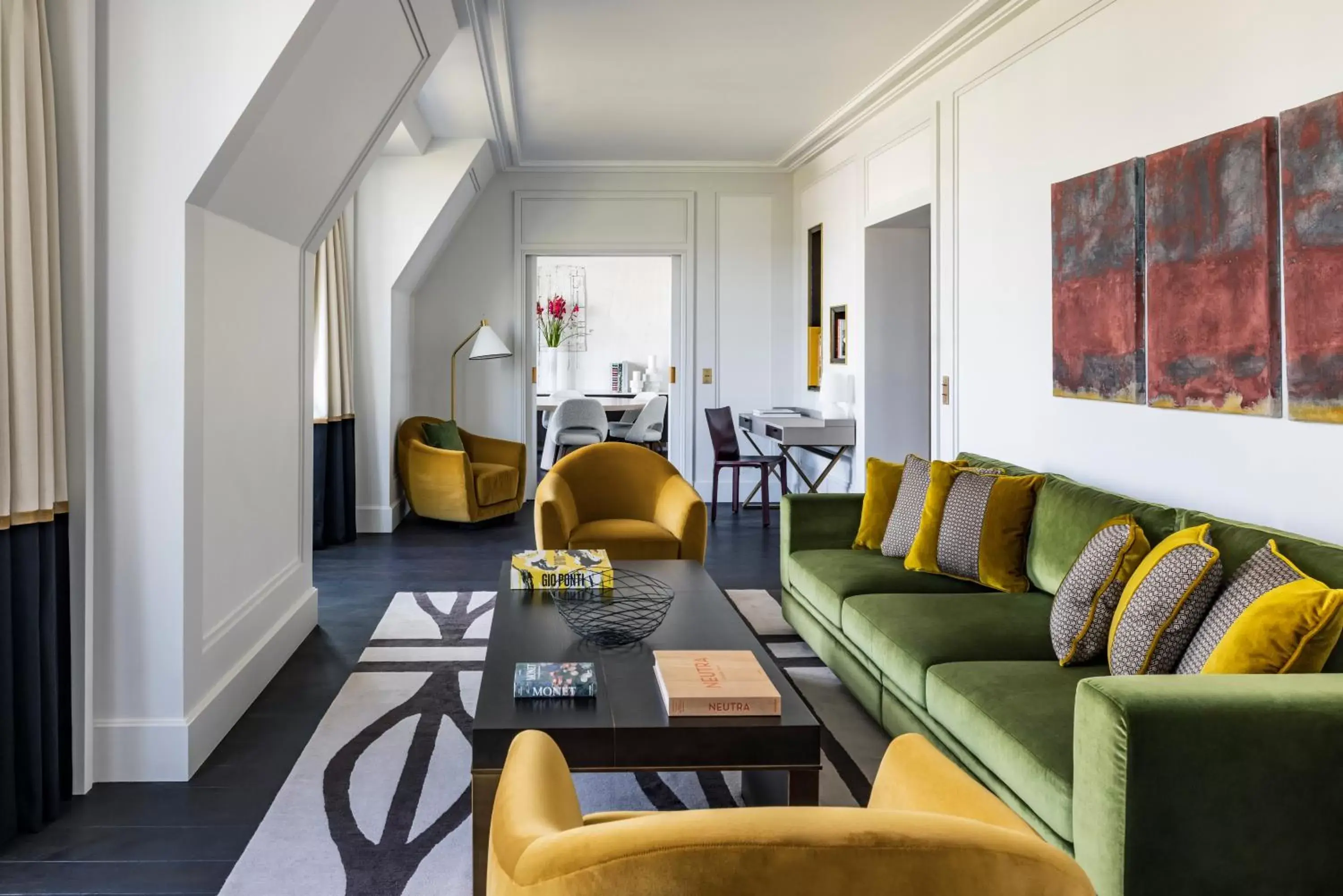 Bedroom, Seating Area in Kimpton - St Honoré Paris, an IHG Hotel