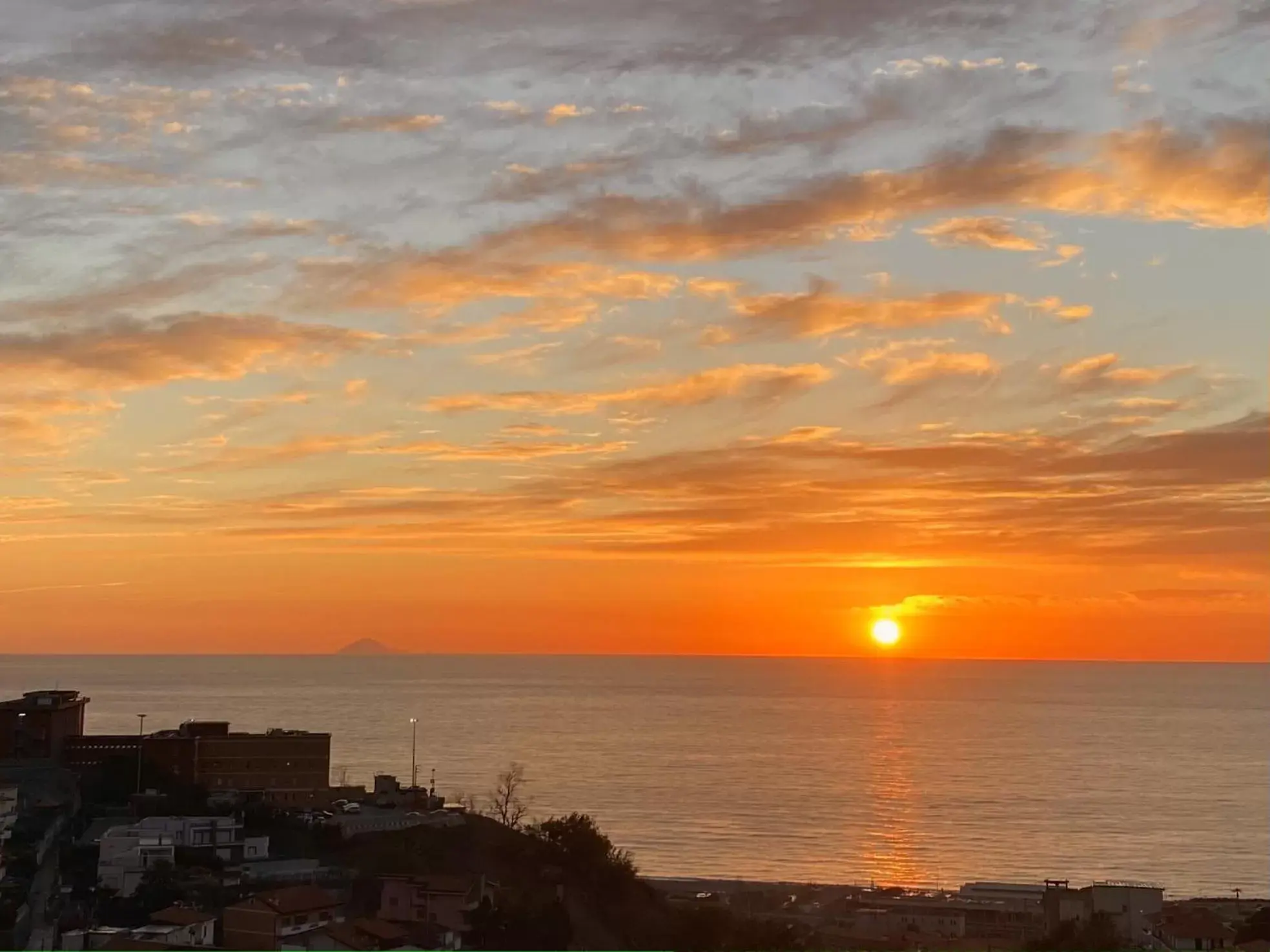 Sunrise/Sunset in Vista Stromboli