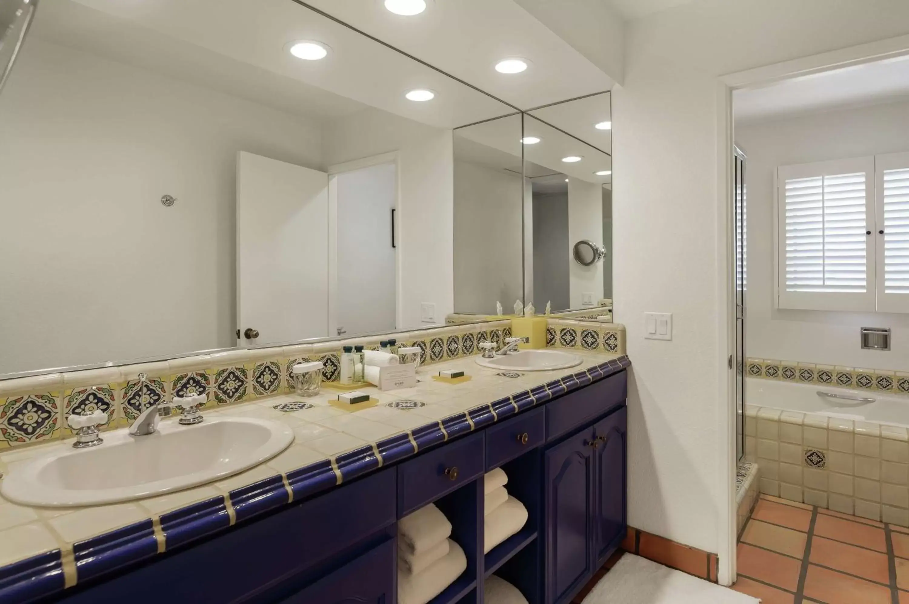 Bathroom in La Quinta Resort & Club, Curio Collection