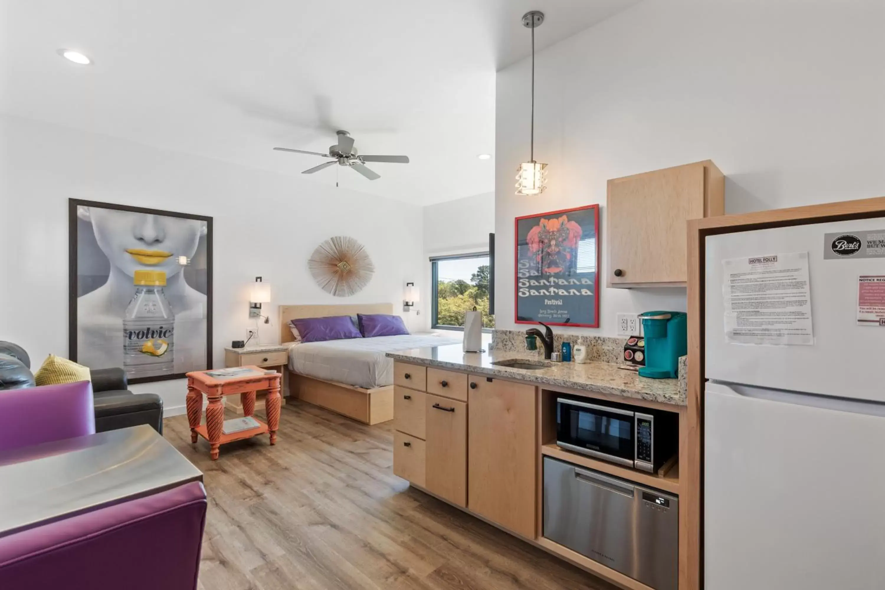 King Studio in NEW Completely Renovated Hotel Folly with Sunset Views King Studio in NEW Completely Renovated Hotel Folly with Sunset Views