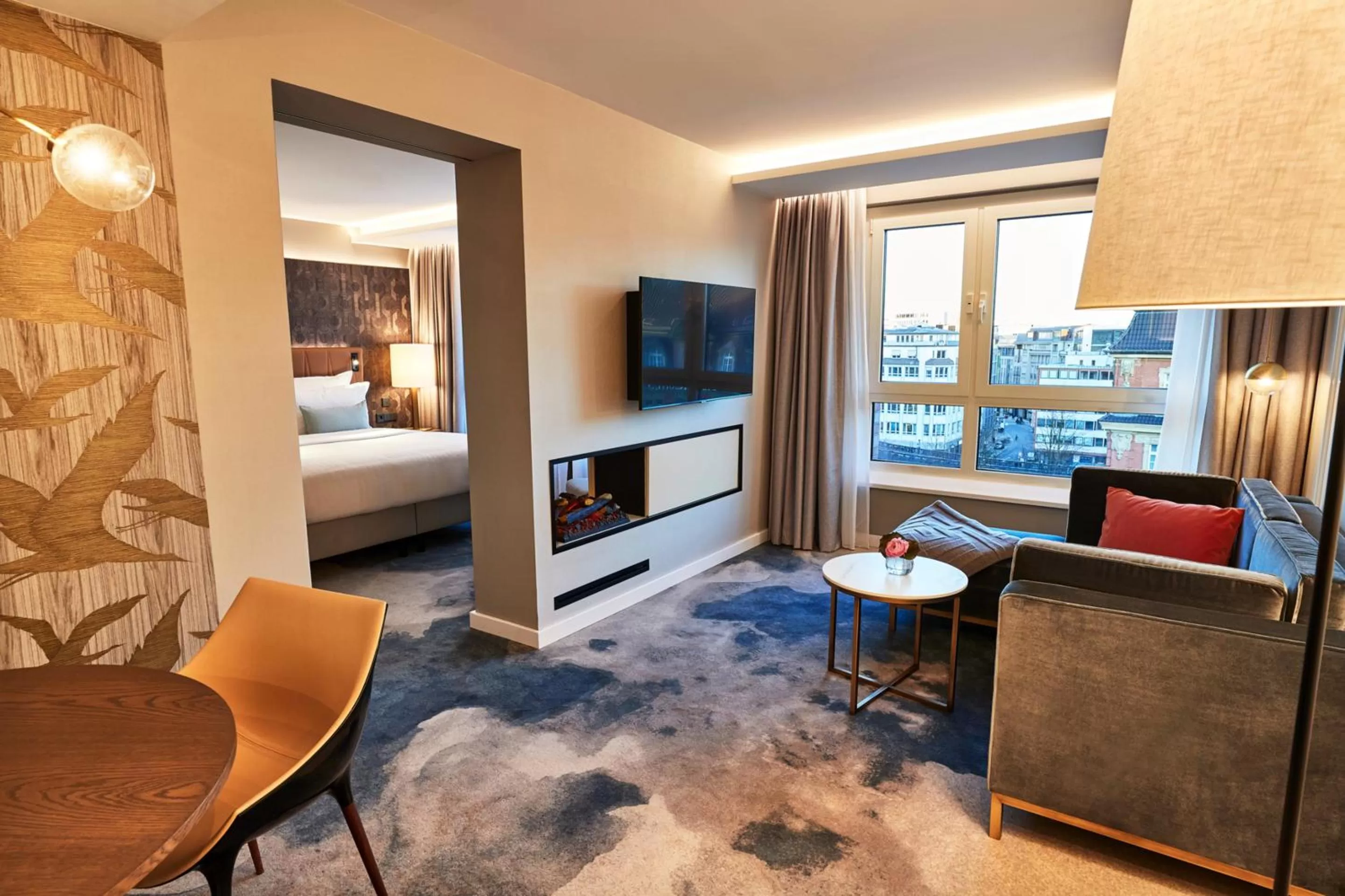 TV and multimedia, Bed in Steigenberger Hotel Hamburg