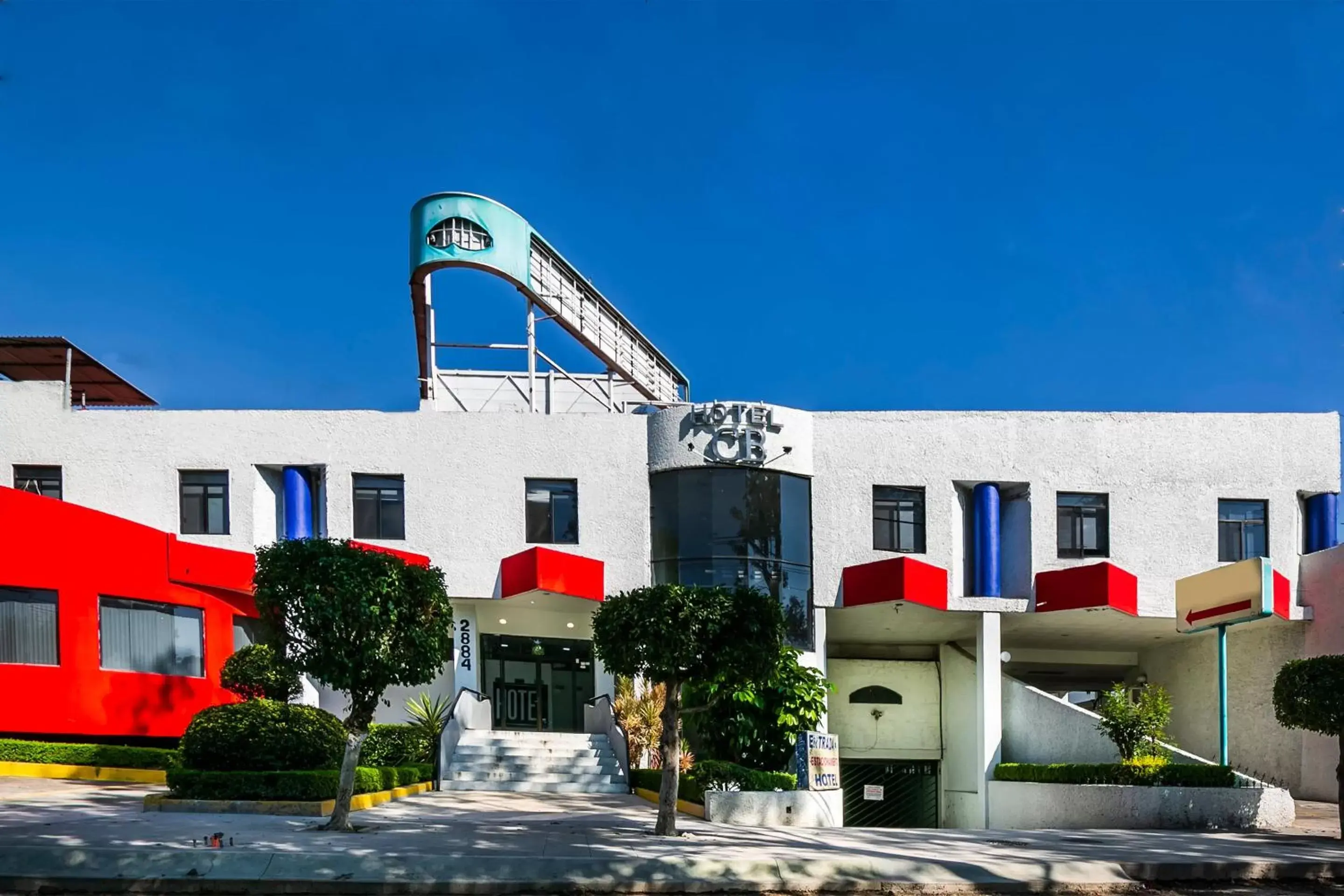 Facade/entrance, Property Building in Capital O Hotel Casa Blanca, Morelia