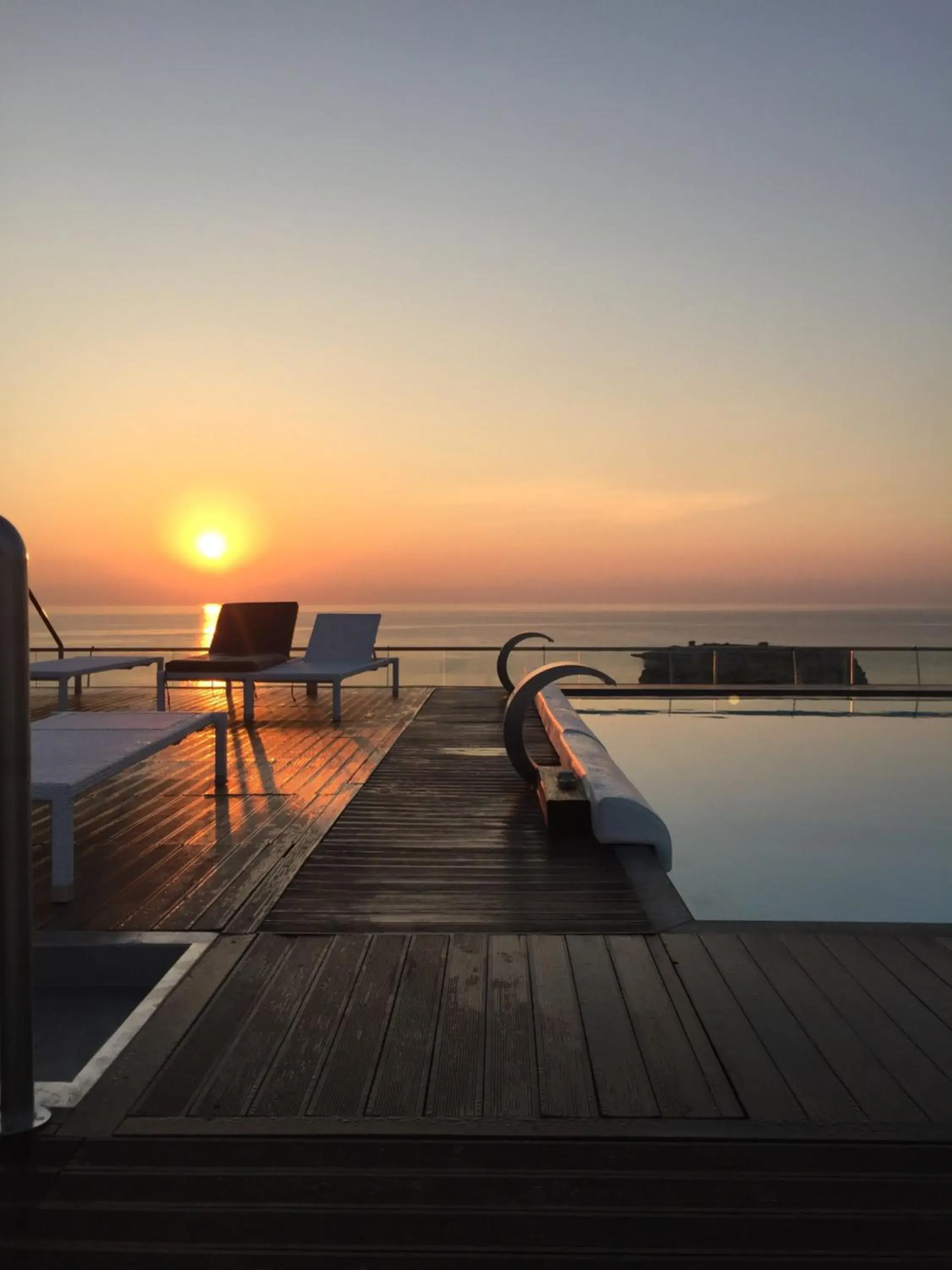 Solarium, Swimming Pool in Hotel Belvedere