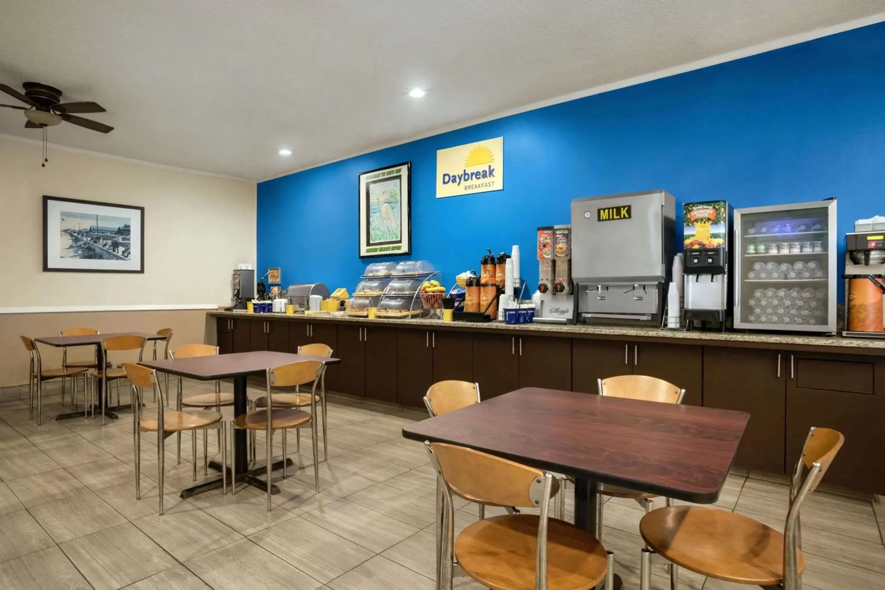 Restaurant/Places to Eat in Days Inn by Wyndham Hardeeville/ I-95 State Line