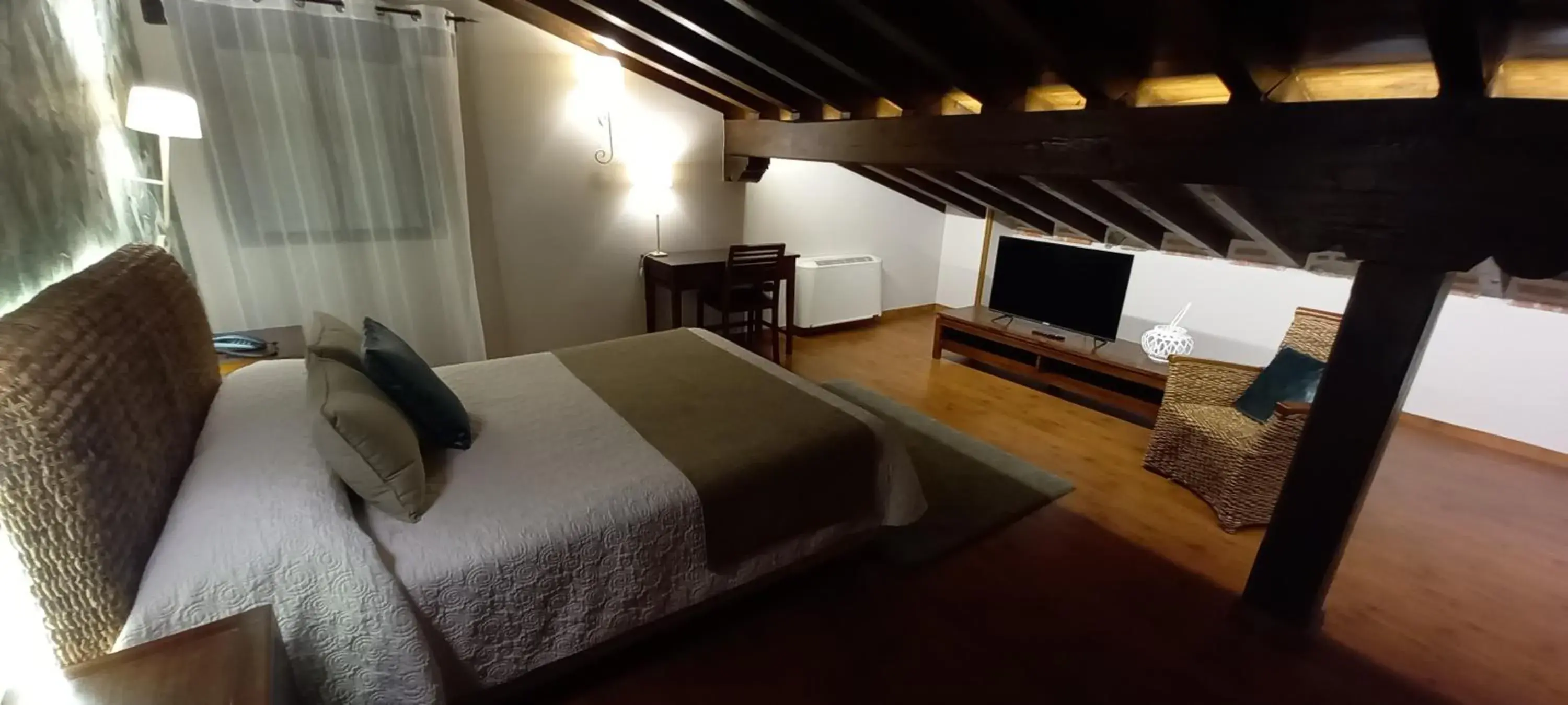 Bedroom, Bed in La Casona de Revolgo