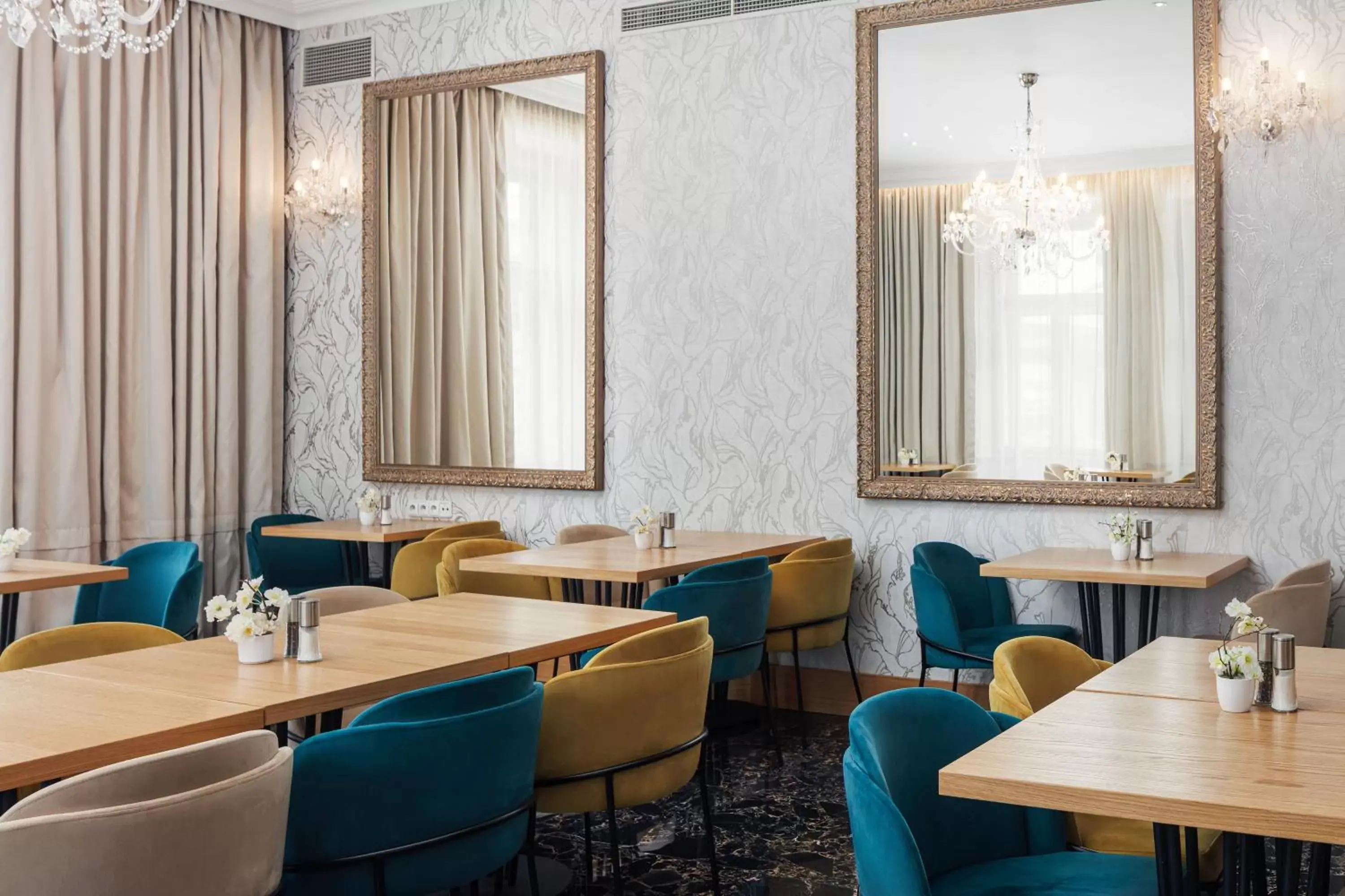 Restaurant/Places to Eat in Kosher Hotel King David Prague