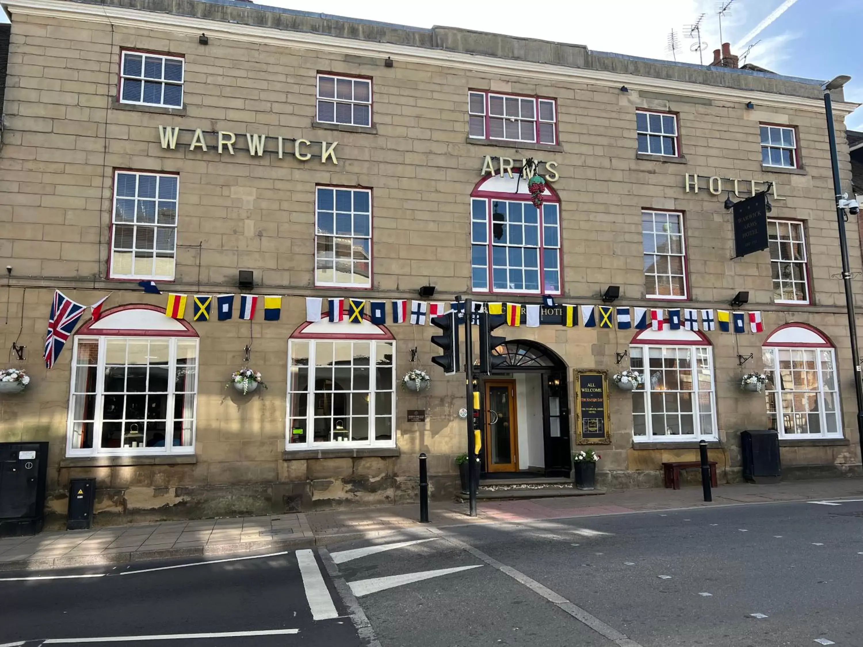 Property Building in The Warwick Arms Hotel