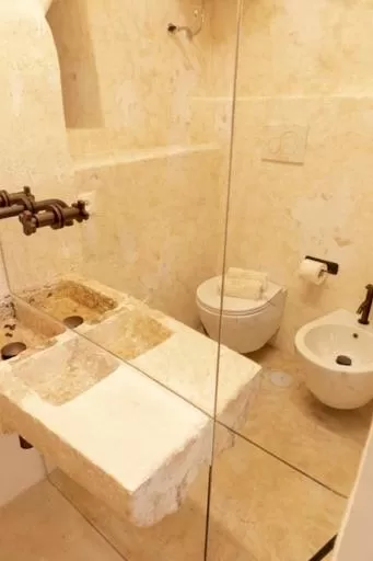 Bathroom in Alesia Luxury Cave