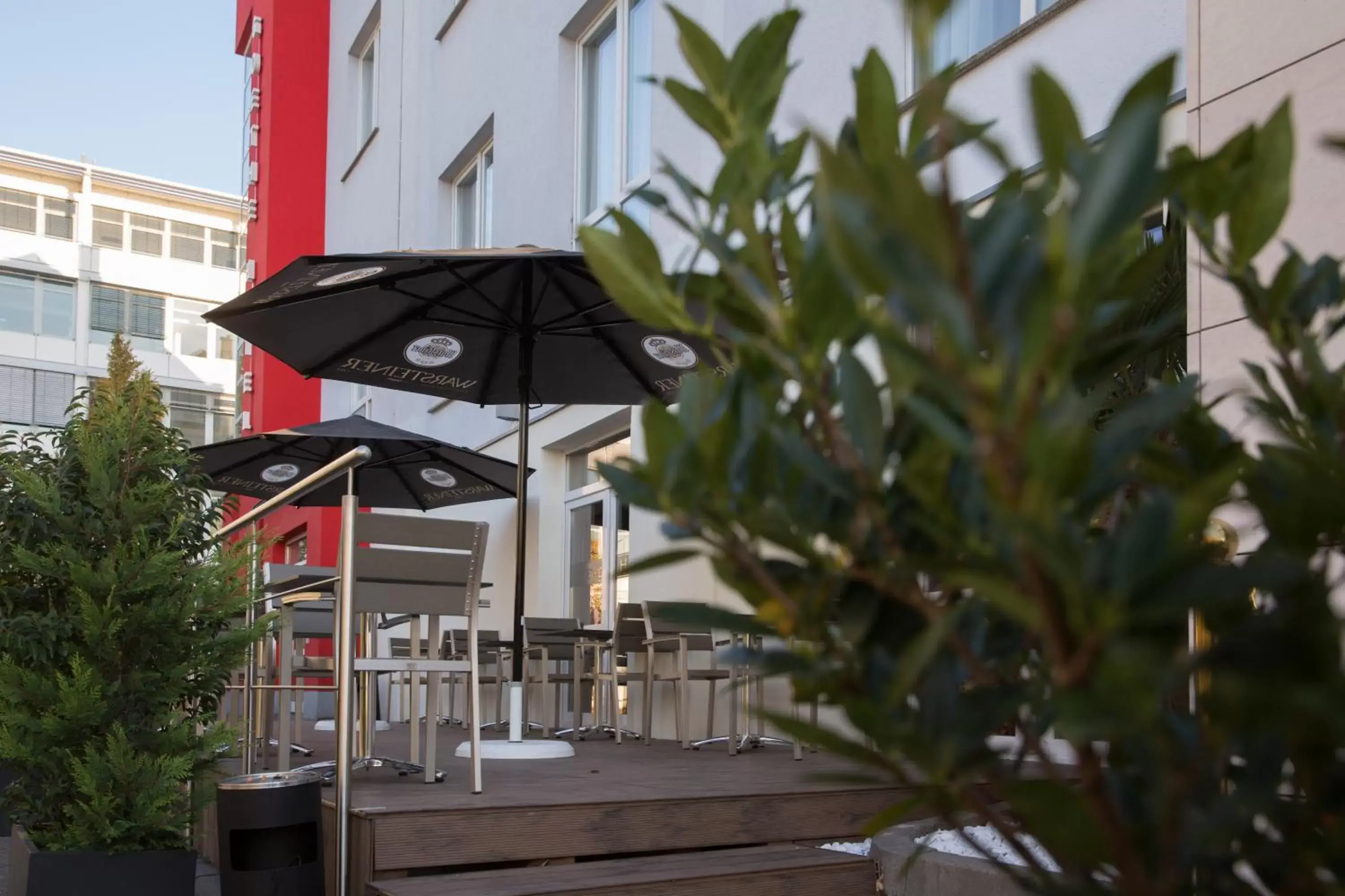 Restaurant/places to eat, Patio/Outdoor Area in Goethe Business Hotel by Trip Inn