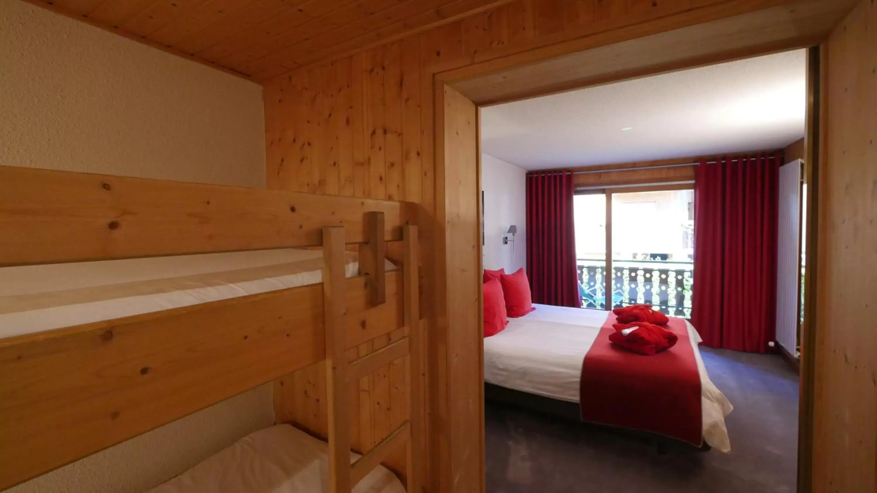 bunk bed in Hotel Bel'alpe