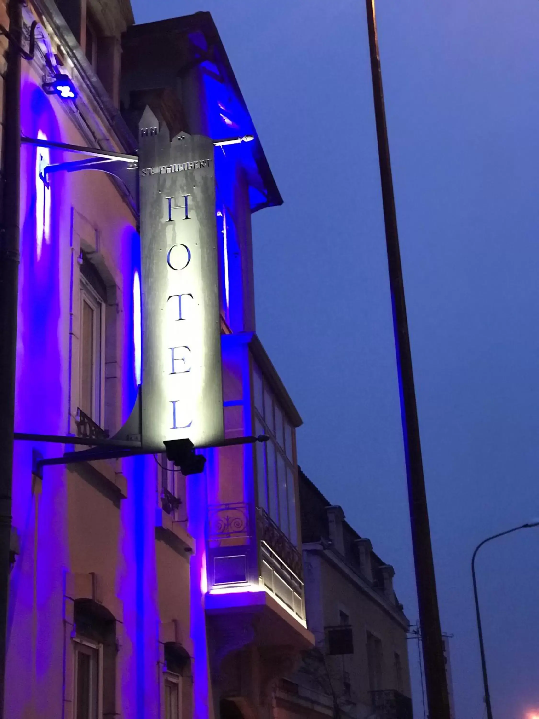 Patio, Property Building in Hôtel Saint Philibert