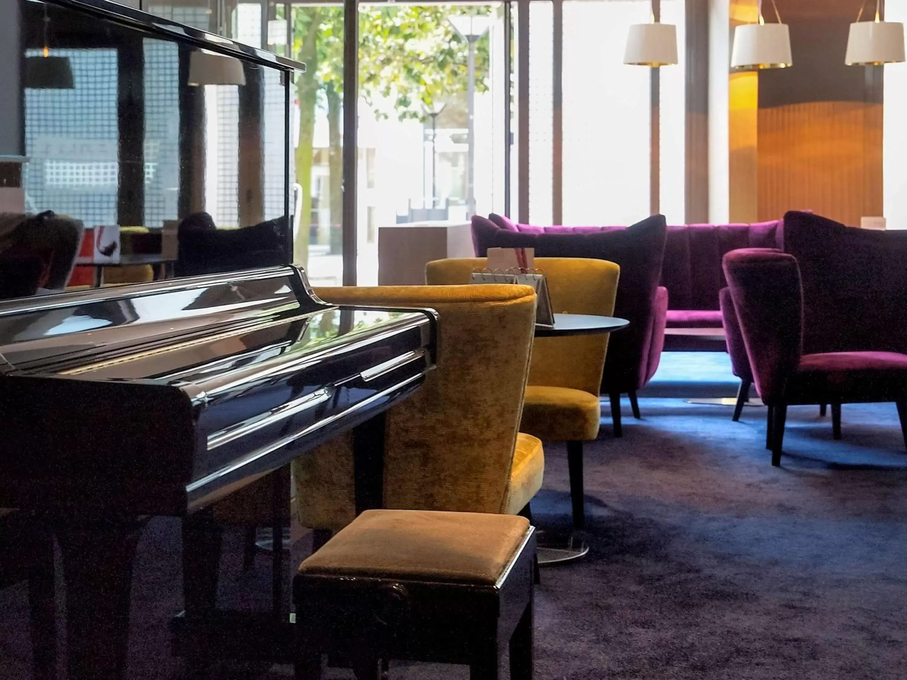 Lounge or bar in Mercure Nantes Centre Grand Hotel