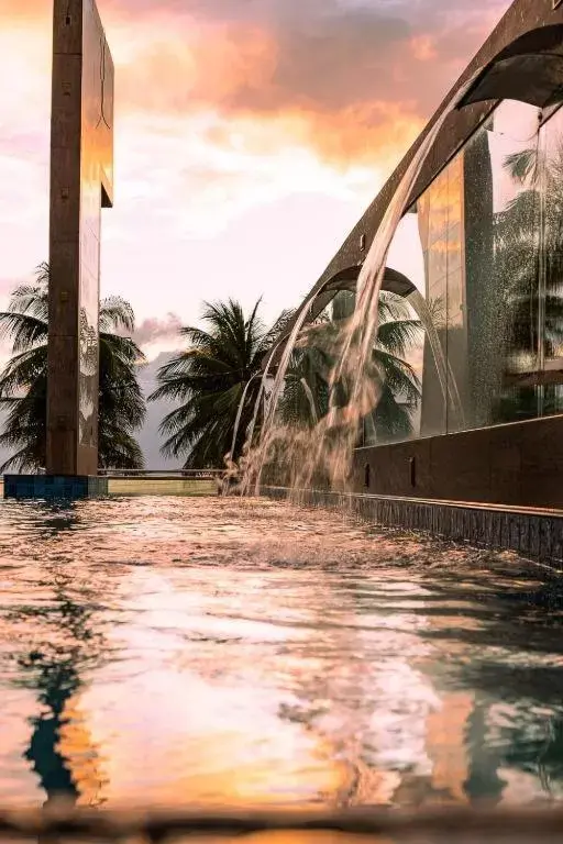 Swimming pool in Netuanah Praia Hotel