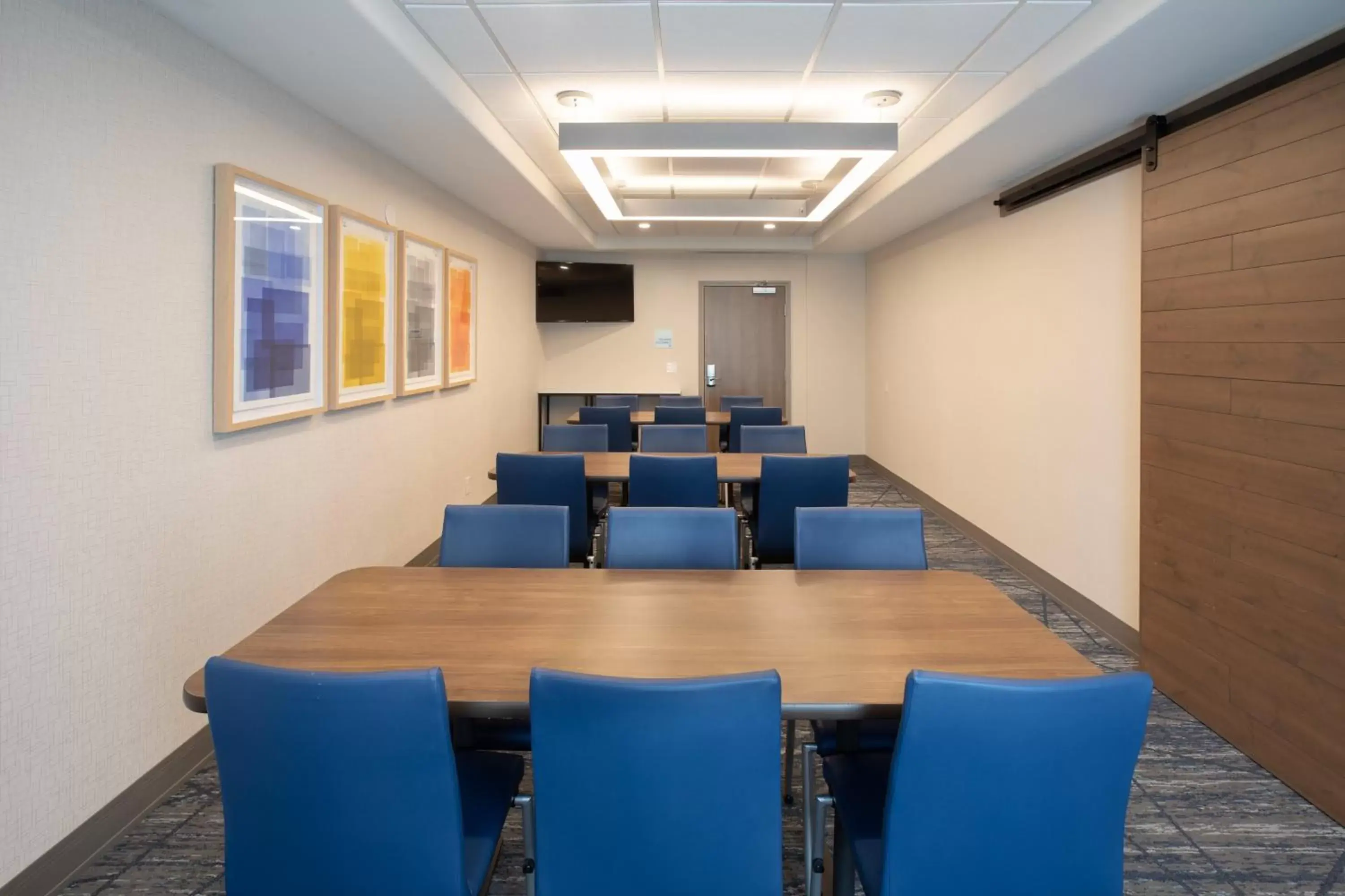 Meeting/conference room in Holiday Inn Express Hotel & Suites Grand Junction, an IHG Hotel