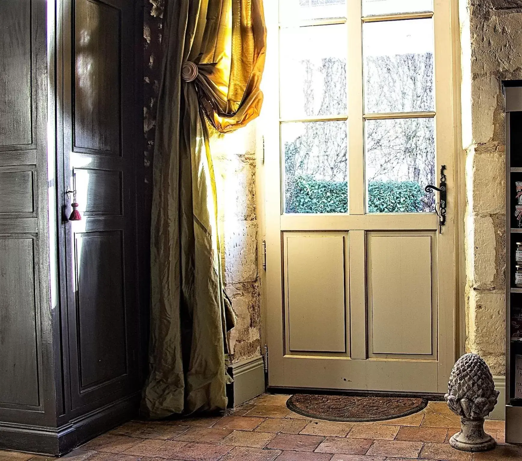 Decorative detail in Le Manoir de Maucartier