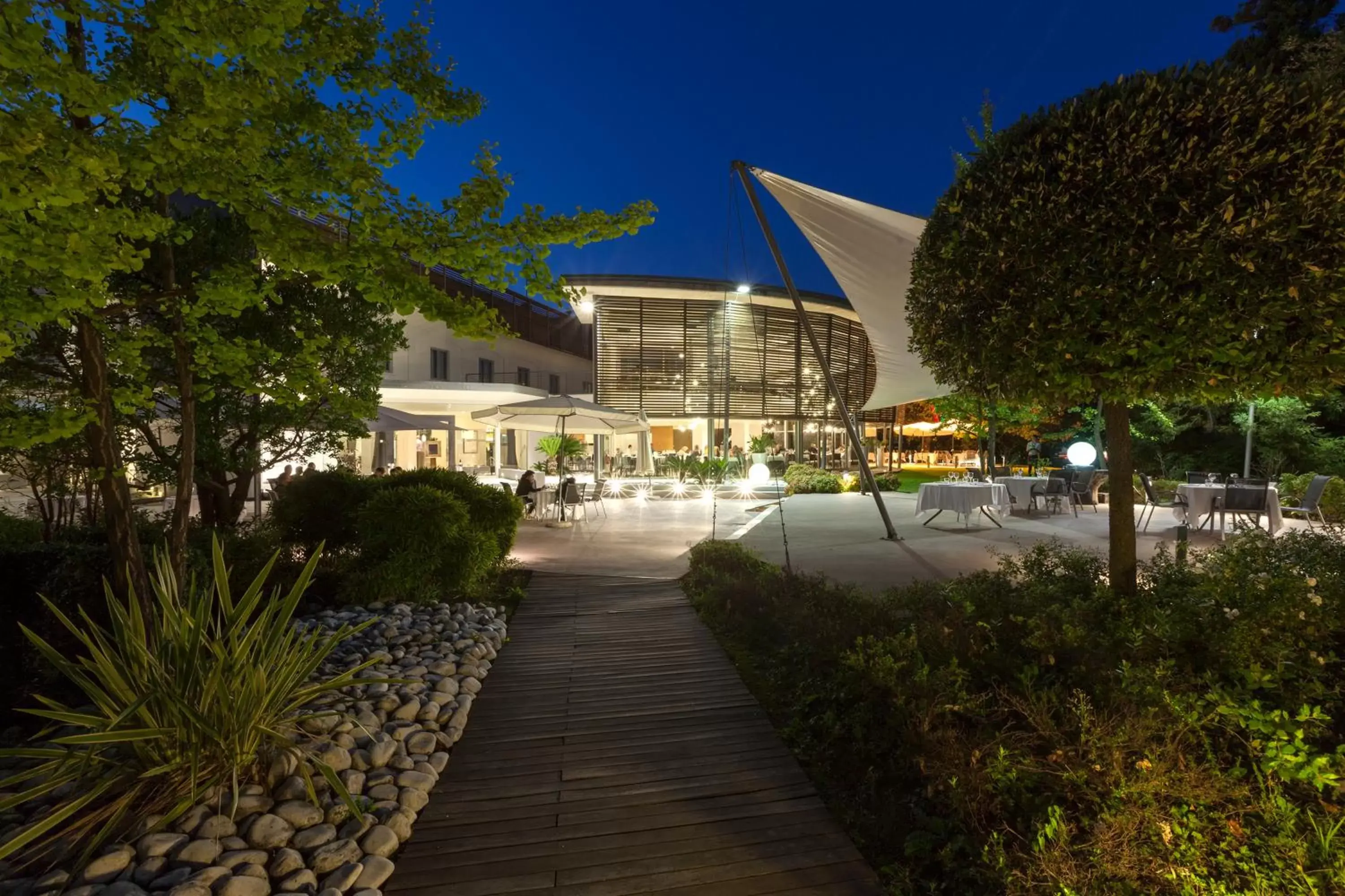 Property building in Inverigo Hotel Property building in Inverigo Hotel