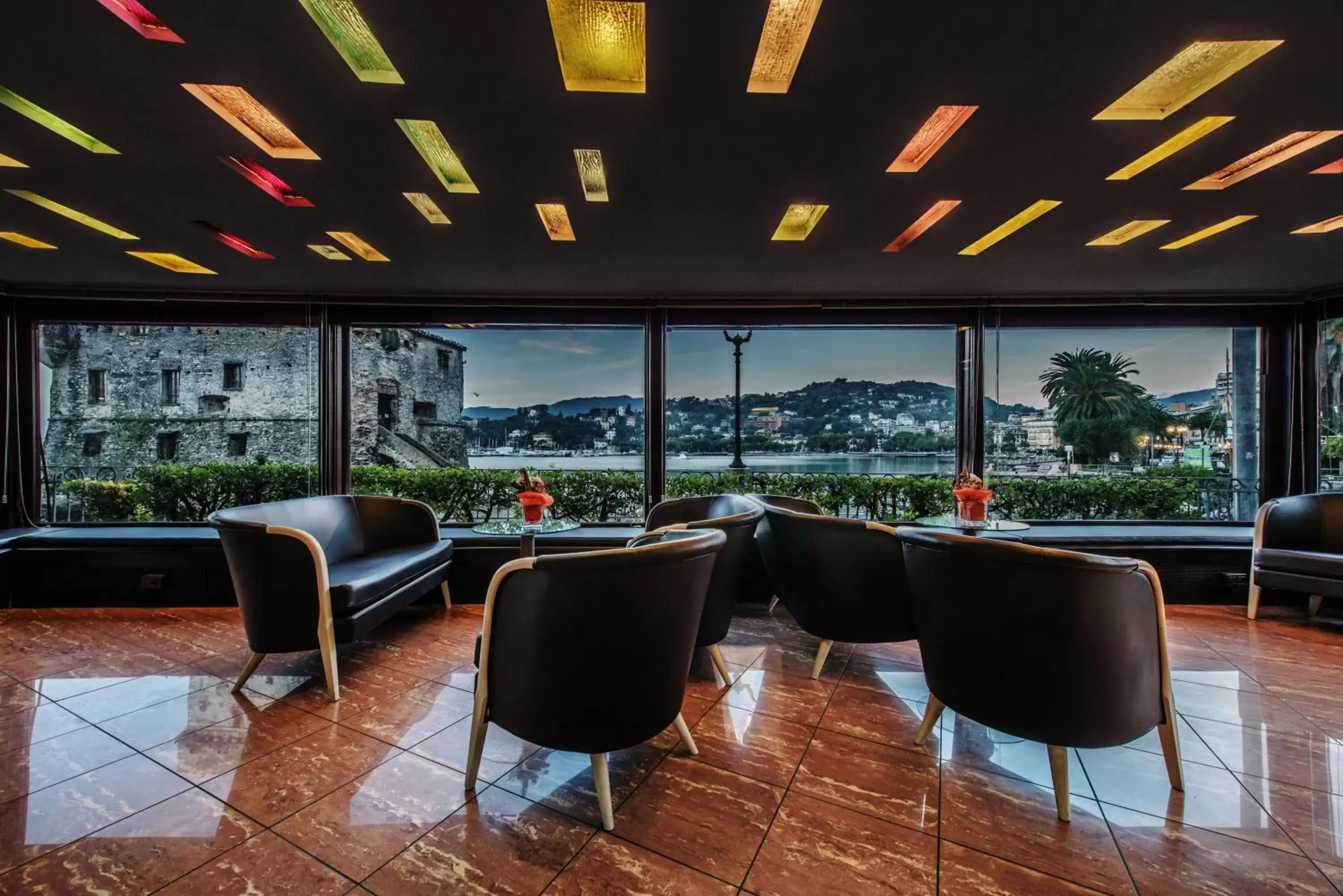 Lounge or bar in Hotel Italia e Lido Rapallo Lounge or bar in Hotel Italia e Lido Rapallo