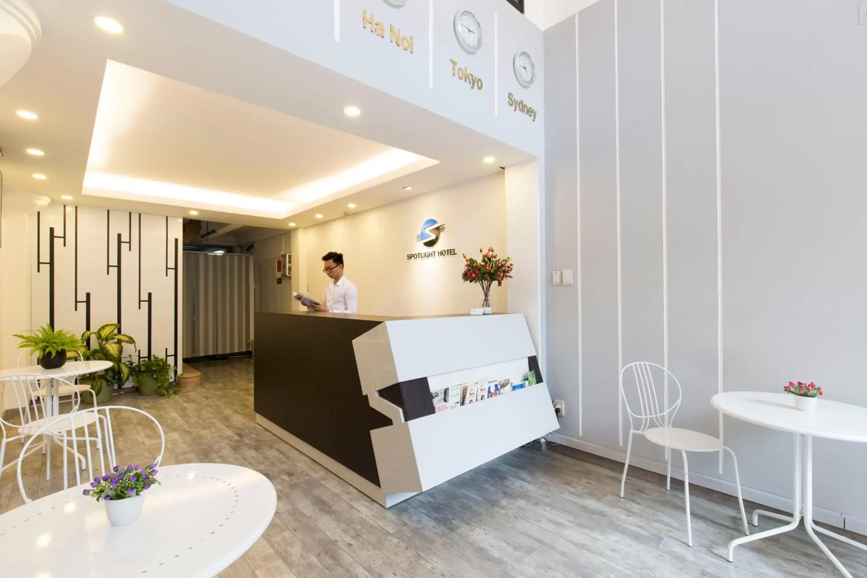 Lobby or reception, Bathroom in Spotlight Hotel