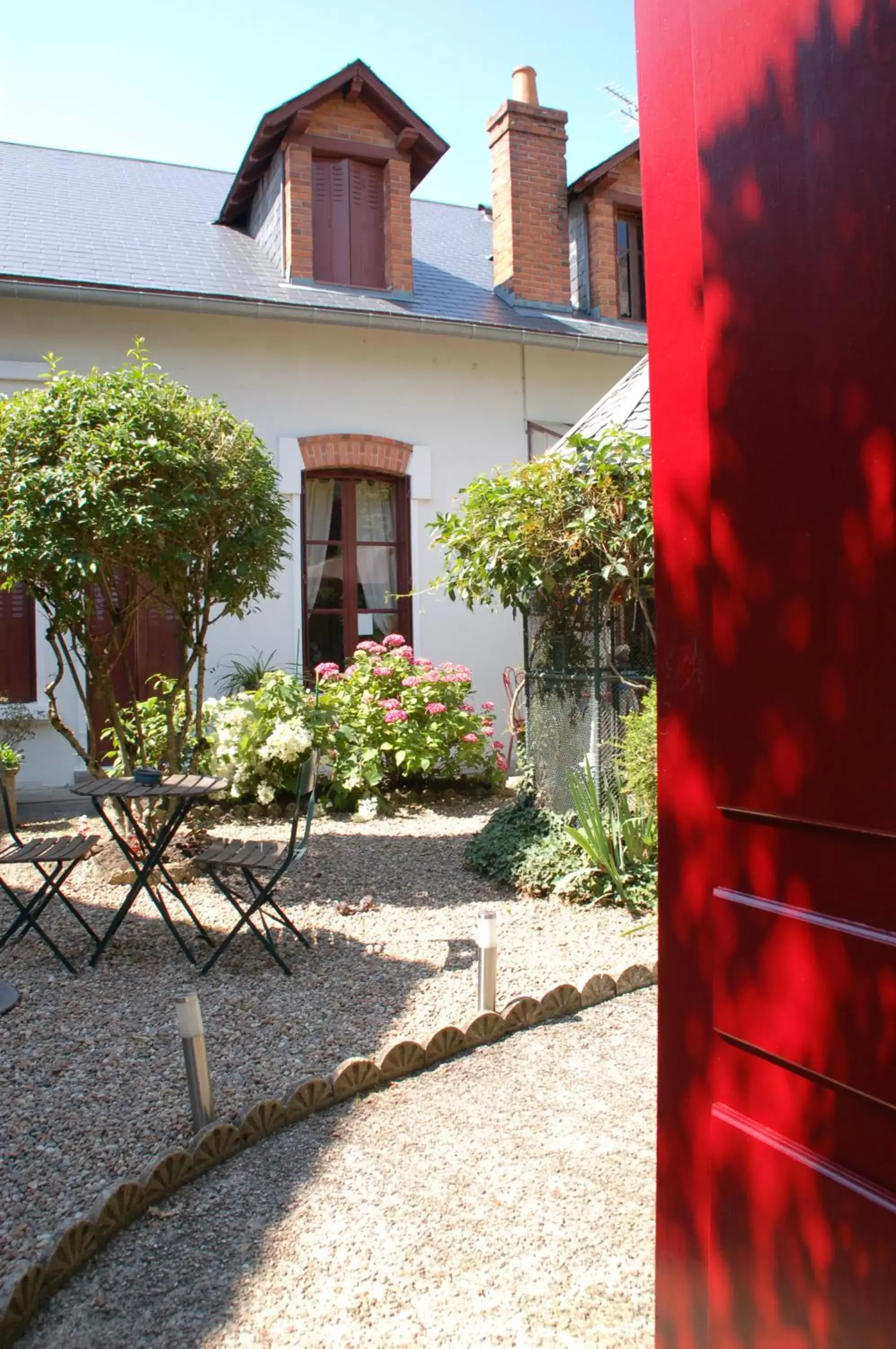 Property building in Logis Hotel La Tourelle du Beffroi Property building in Logis Hotel La Tourelle du Beffroi