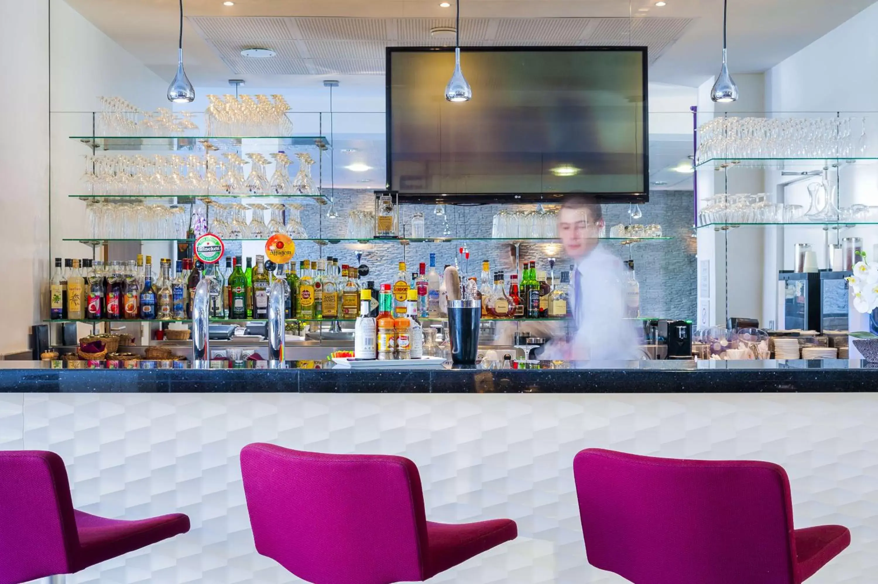 Lounge or bar, Lounge/Bar in Best Western Plus Paris Velizy