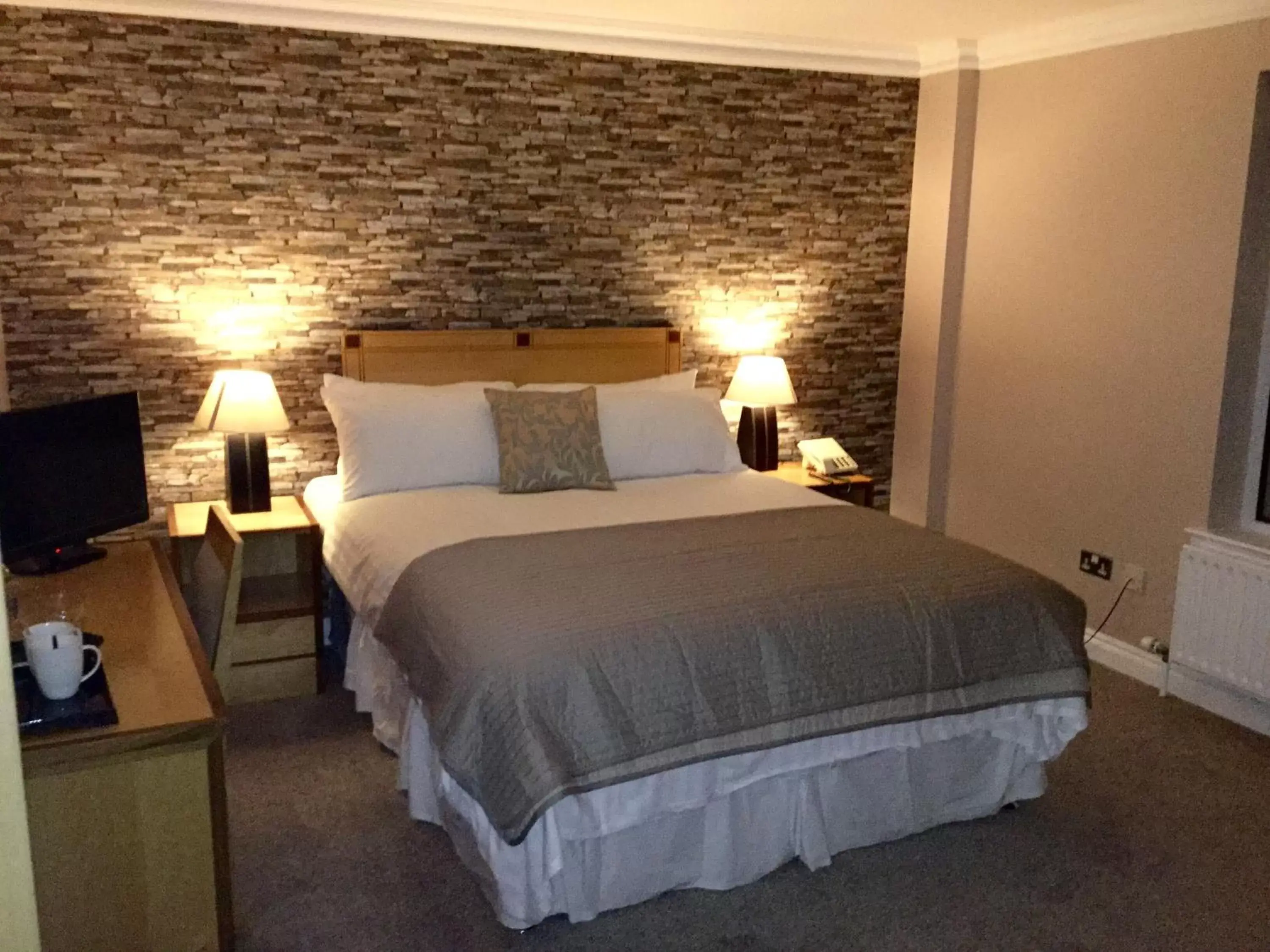 Bed in Kilmorey Arms Hotel