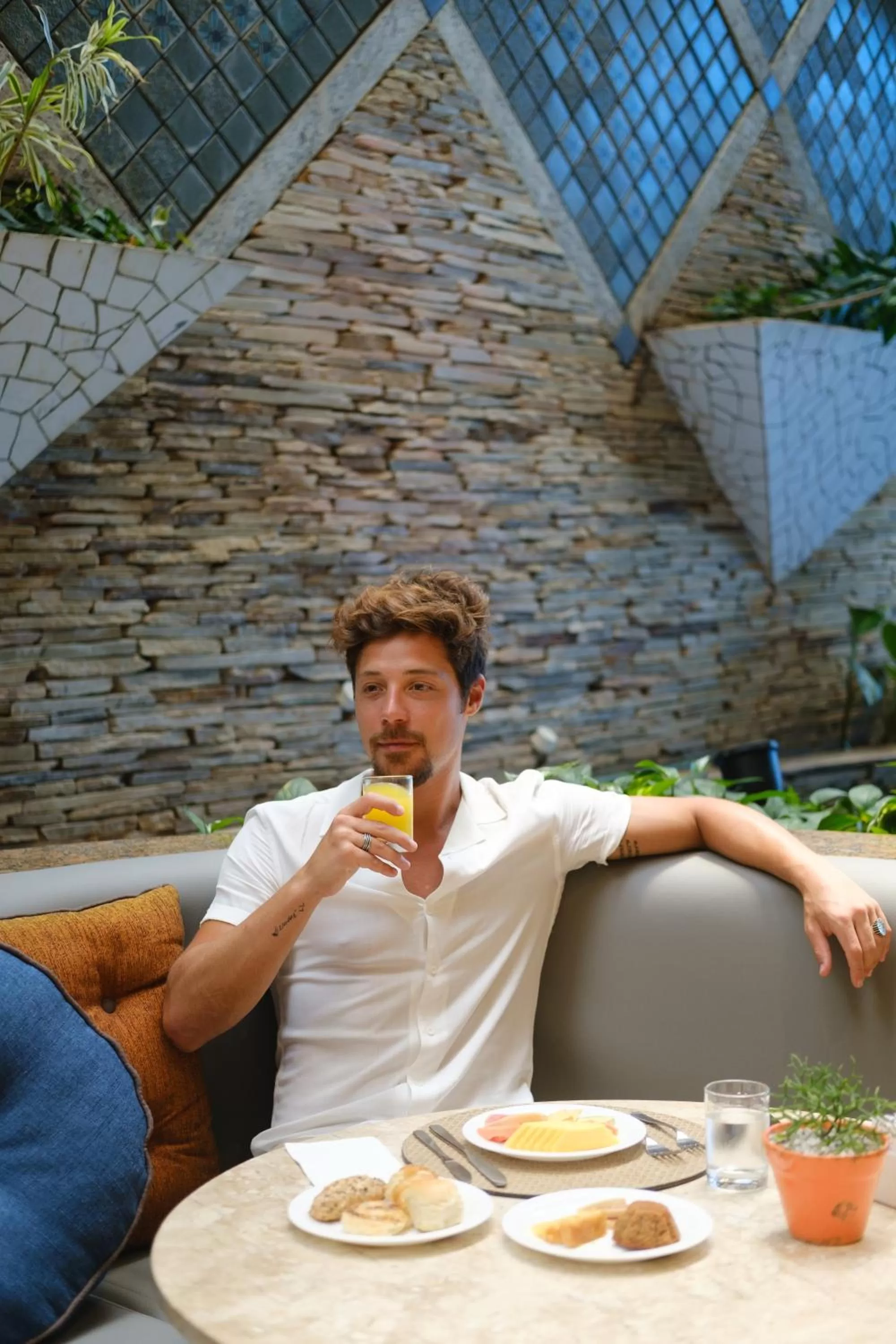 Restaurant/places to eat in Hotel Atlante Plaza