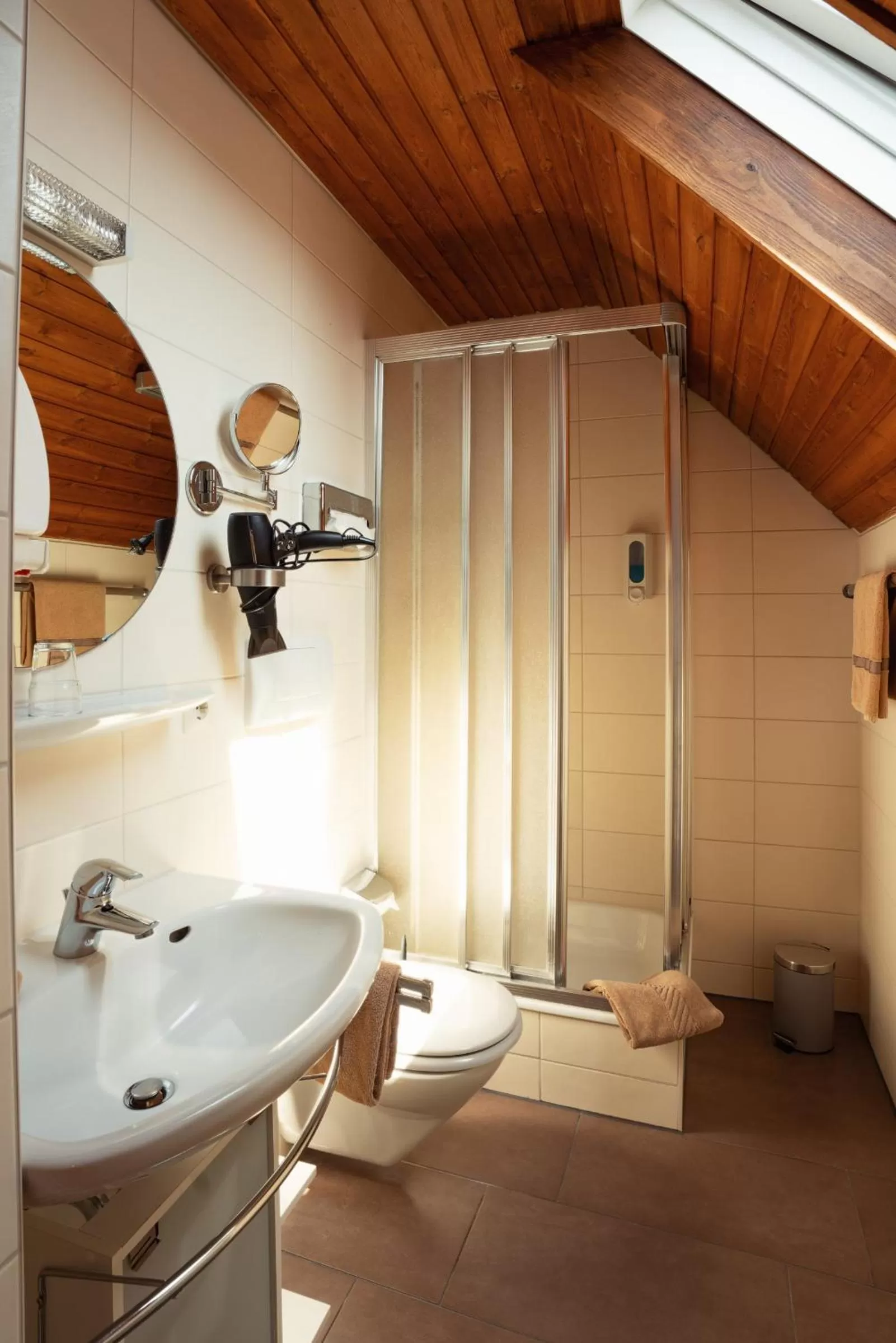 Shower in Gasthof Hosbein