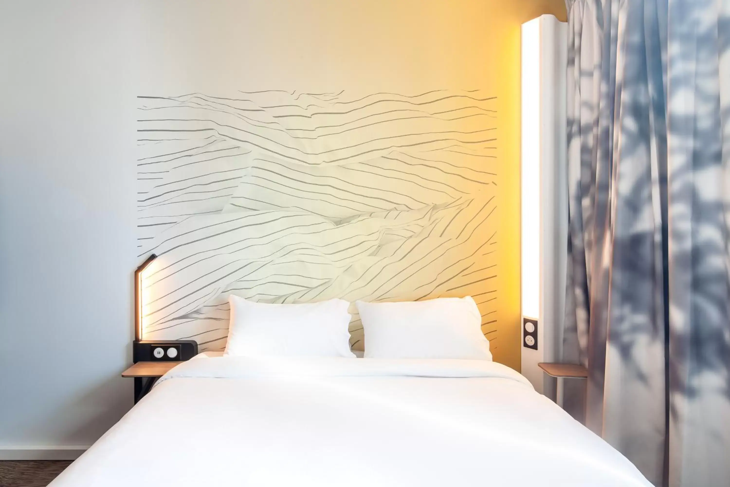 Bedroom, Bed in B&B HOTEL Brest Centre Port de Commerce