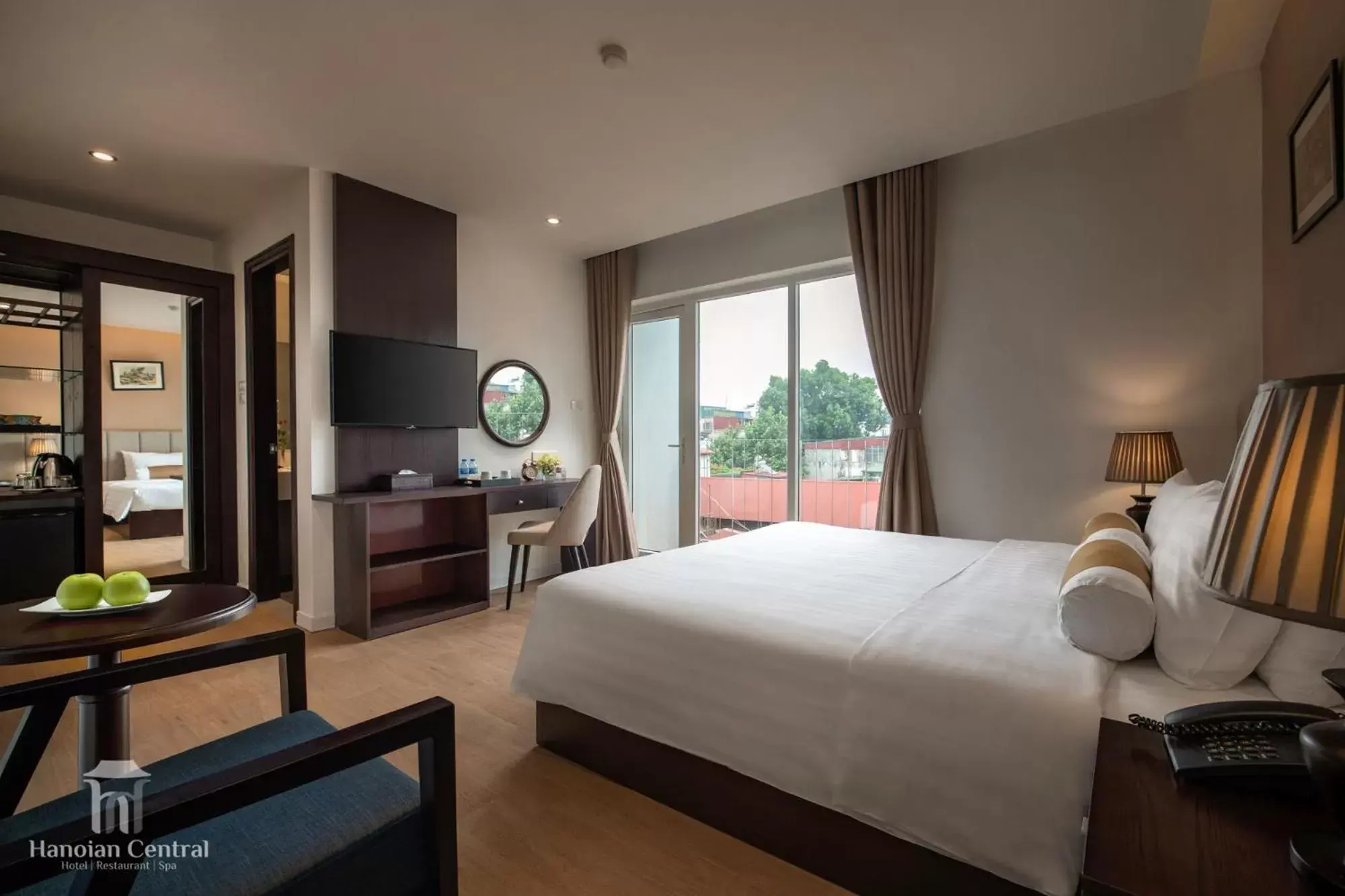 Photo of the whole room, Bed in Hanoian Central Hotel & Spa Photo of the whole room, Bed in Hanoian Central Hotel & Spa