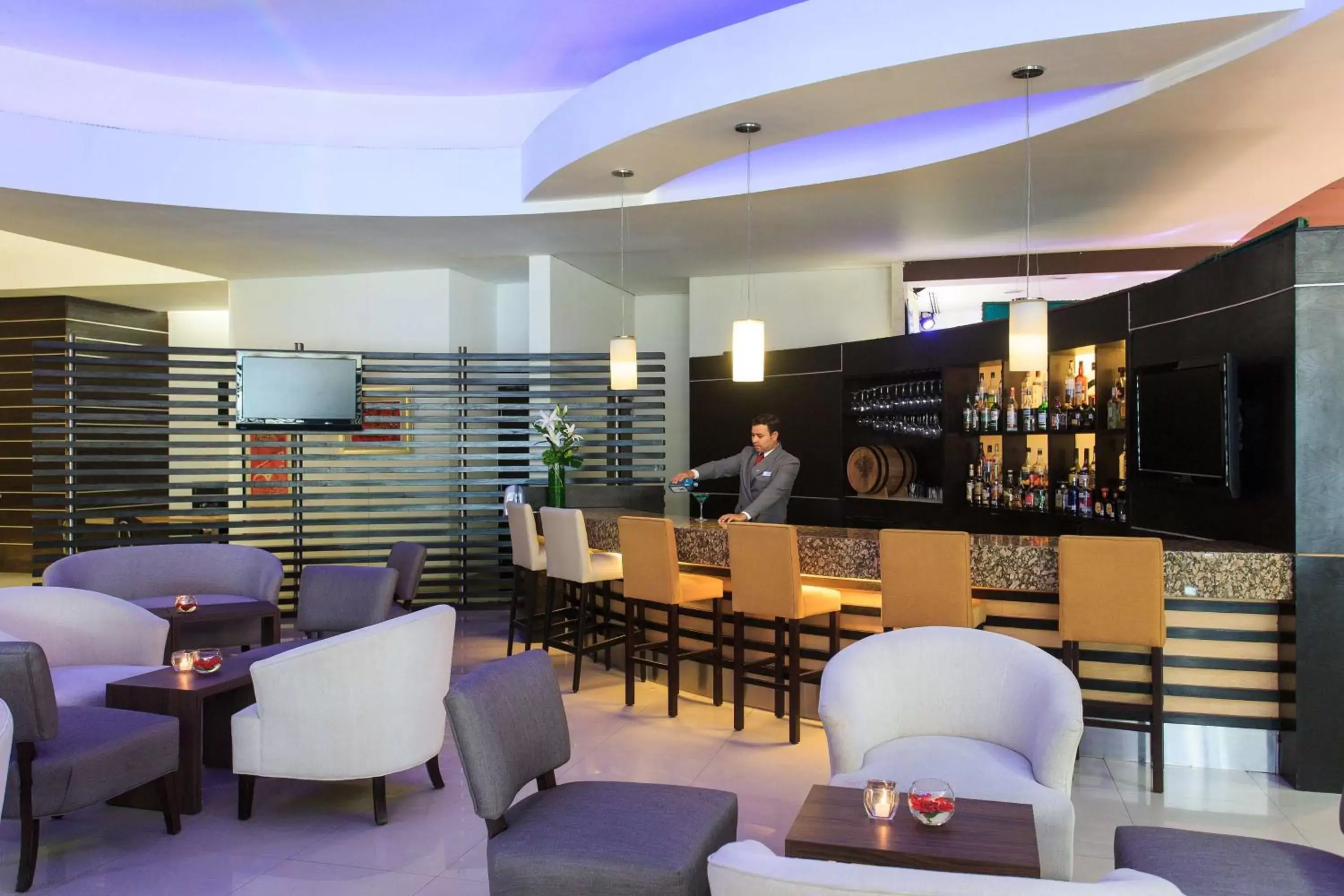 Lounge or bar, Lounge/Bar in NH Collection Monterrey San Pedro