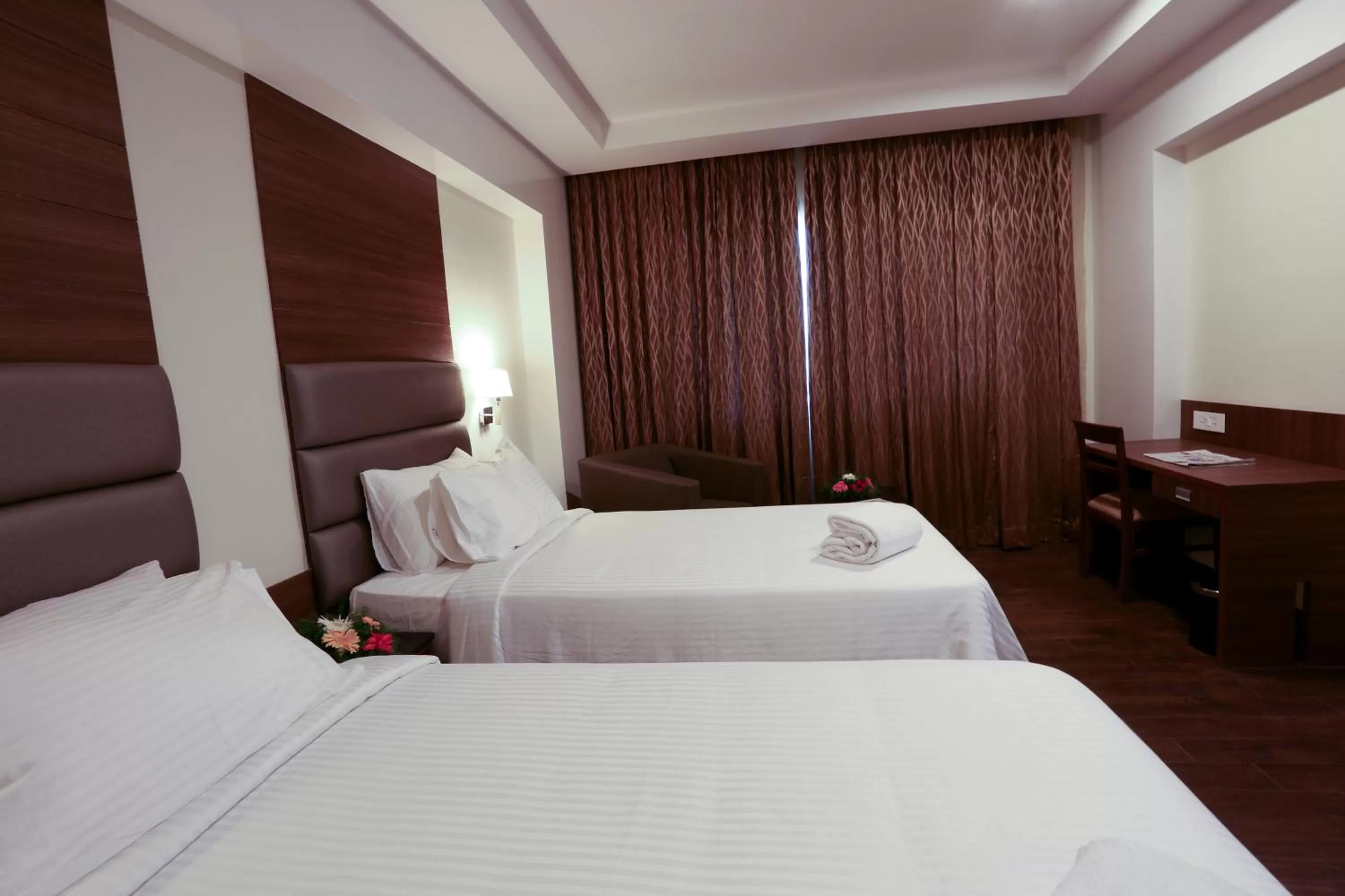 Photo of the whole room in Fressotel Seetharam