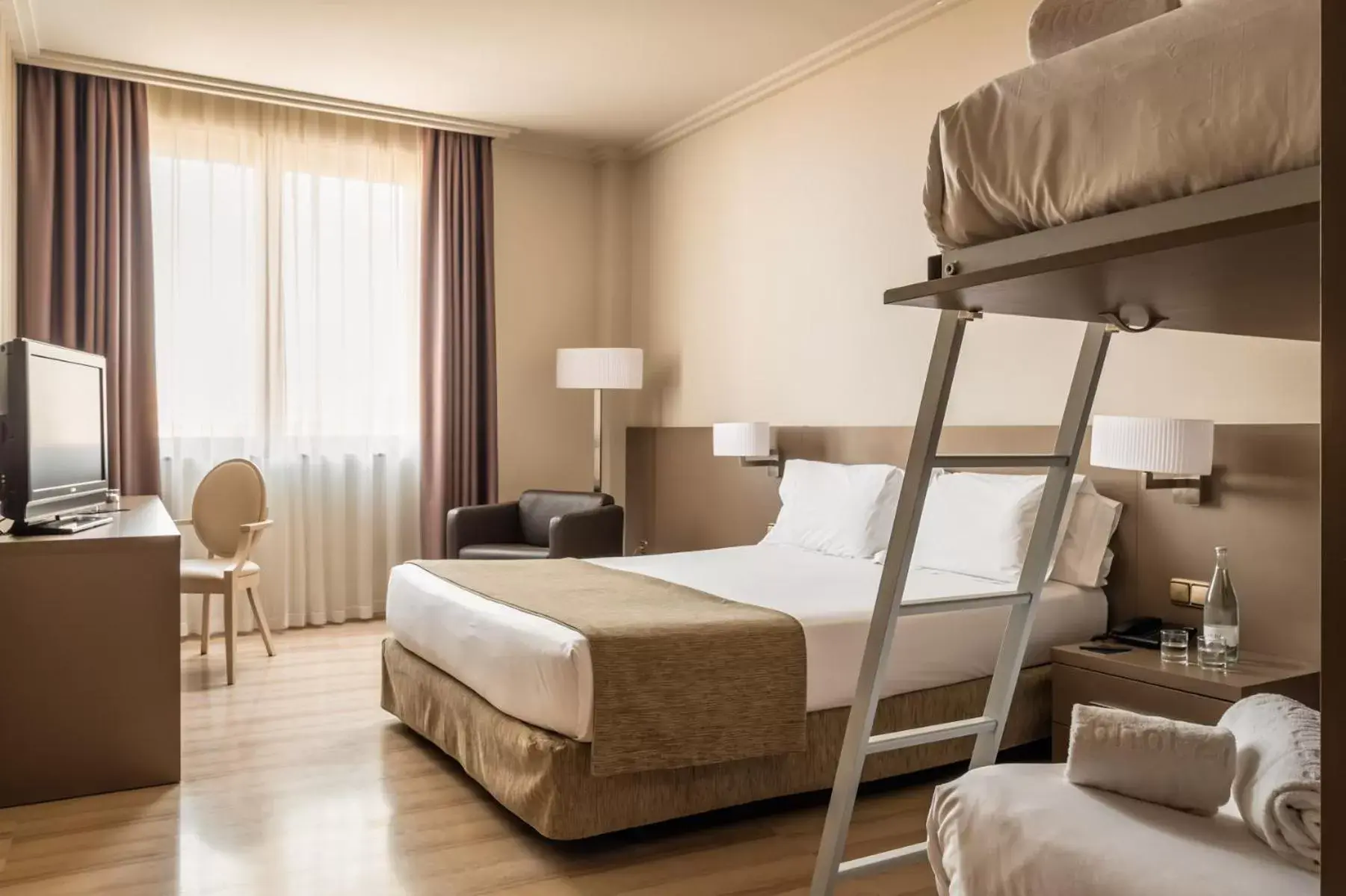 Quadruple Room in Hotel SB Ciutat Tarragona