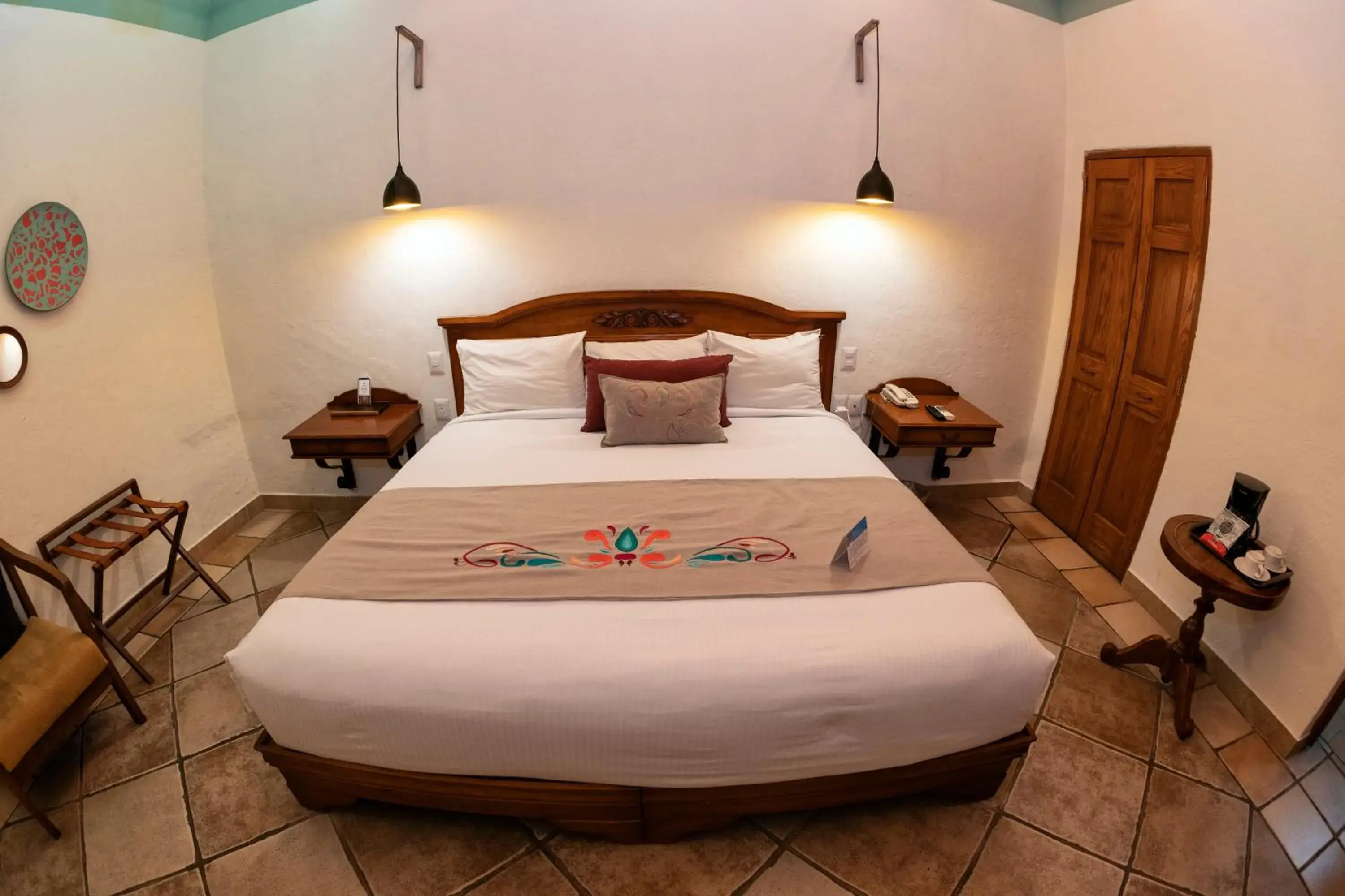 Photo of the whole room, Bed in Casa De Sierra Azul