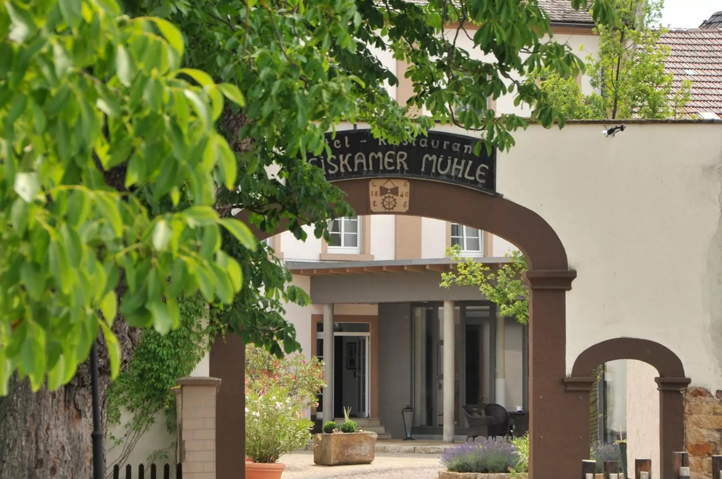 Facade/entrance in Zeiskamer Mühle