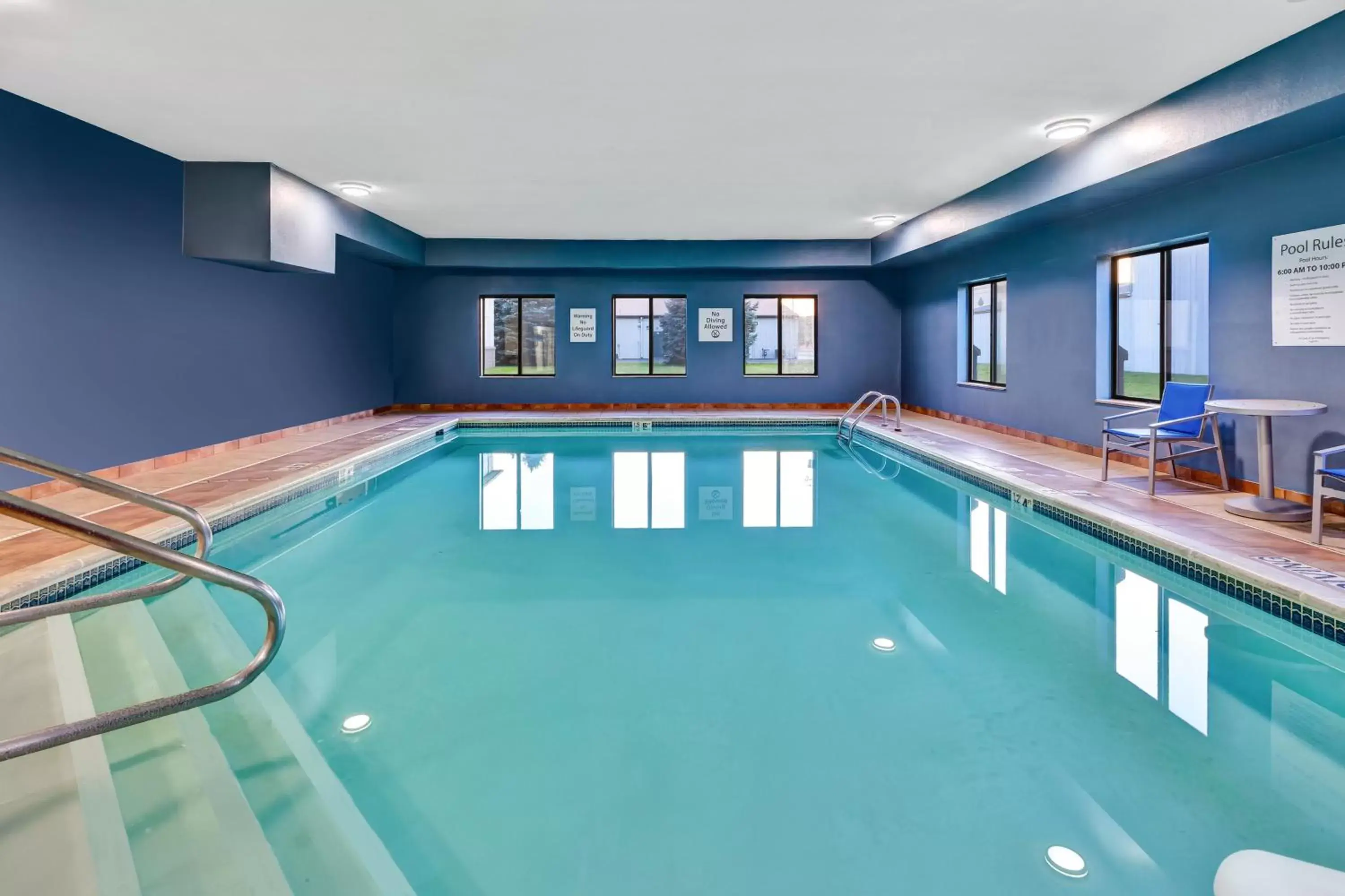 Swimming Pool in Holiday Inn Express and Suites Three Rivers, an IHG Hotel