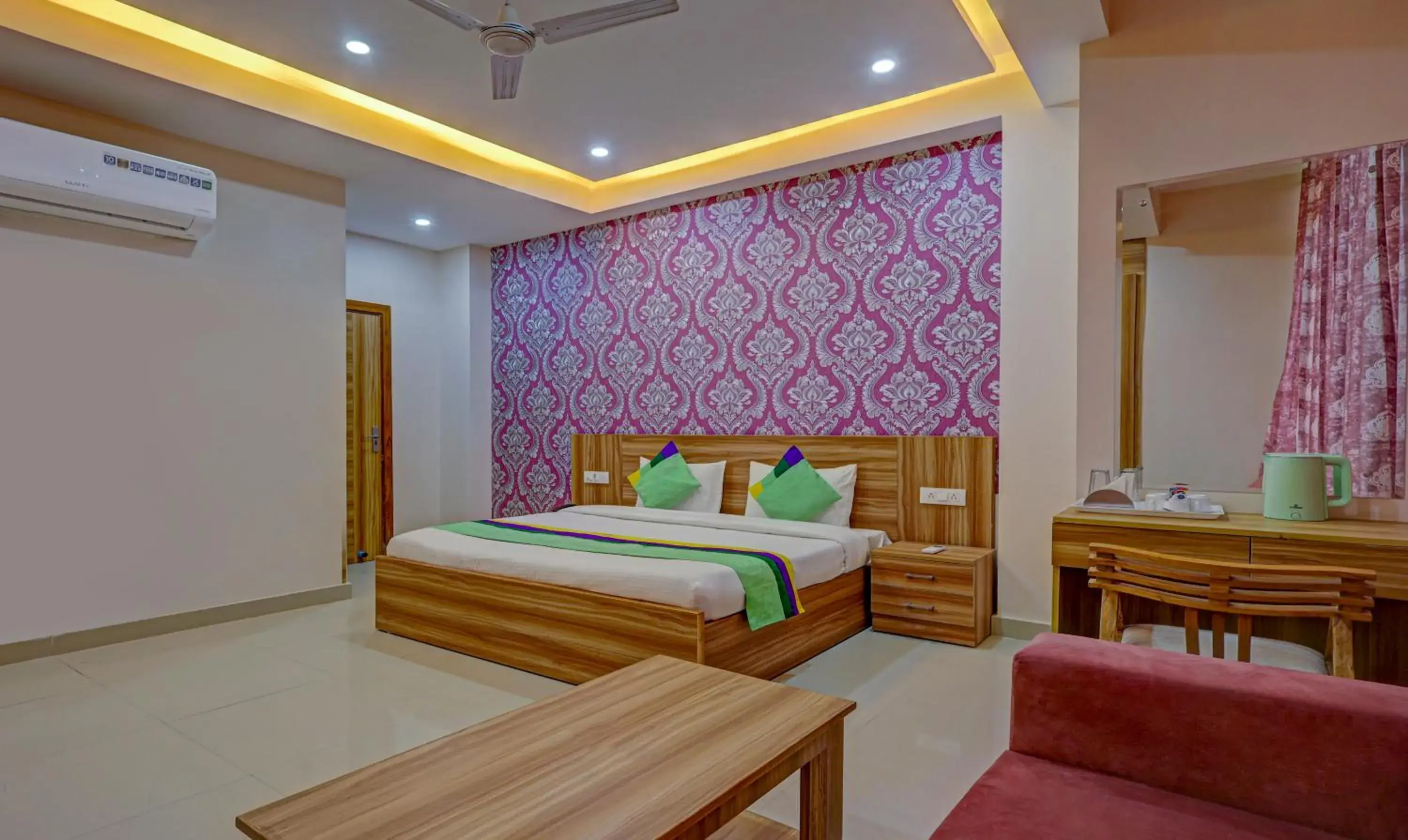 Bedroom, Bed in Treebo Primeone Bedroom, Bed in Treebo Primeone