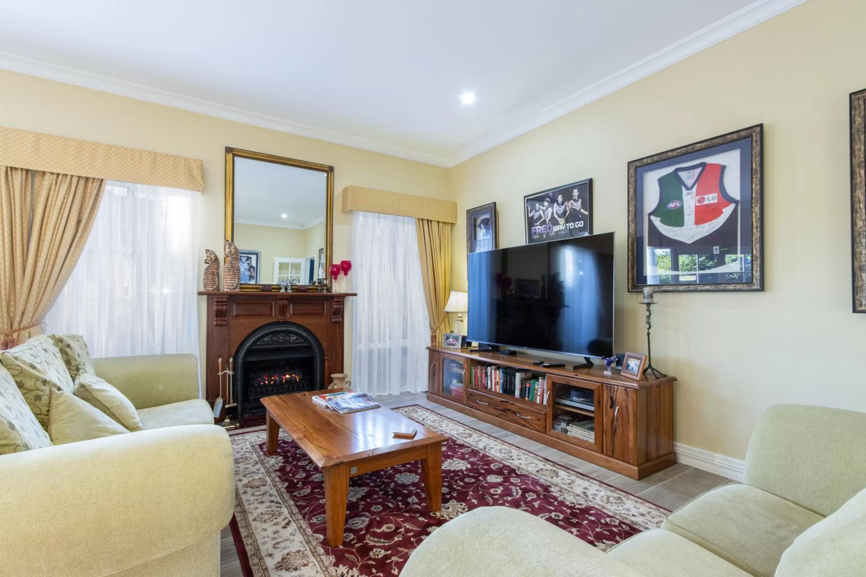 Breakfast in Durham Lodge Bed & Breakfast