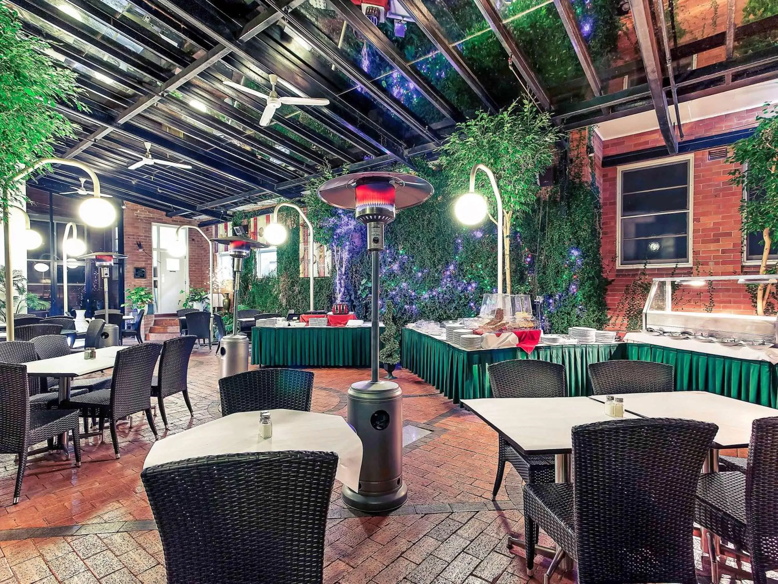 Restaurant/places to eat in Mercure Maitland Monte Pio Restaurant/places to eat in Mercure Maitland Monte Pio