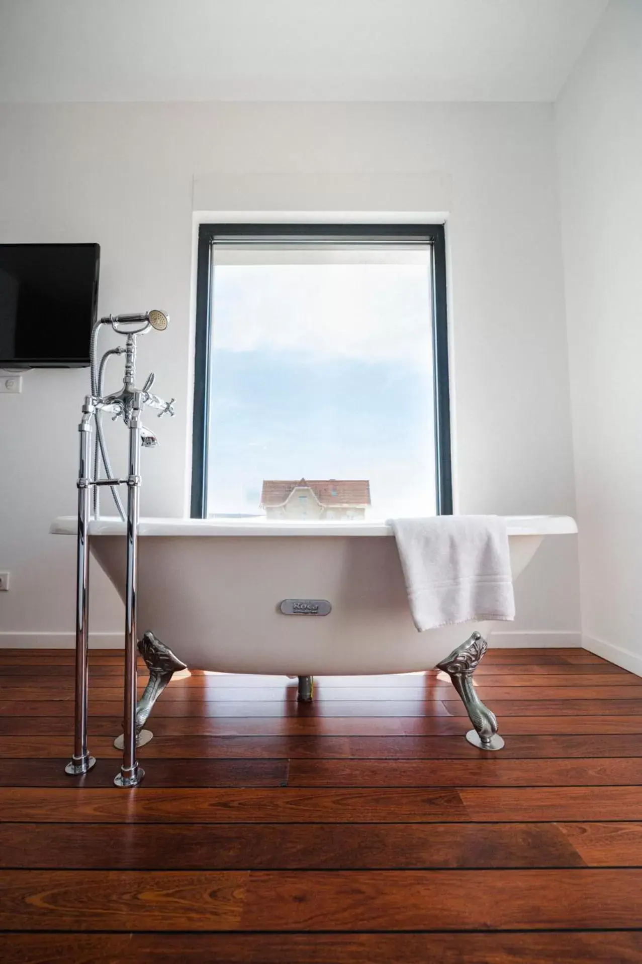 Bath, Bathroom in Le Grand Hotel de la Plage