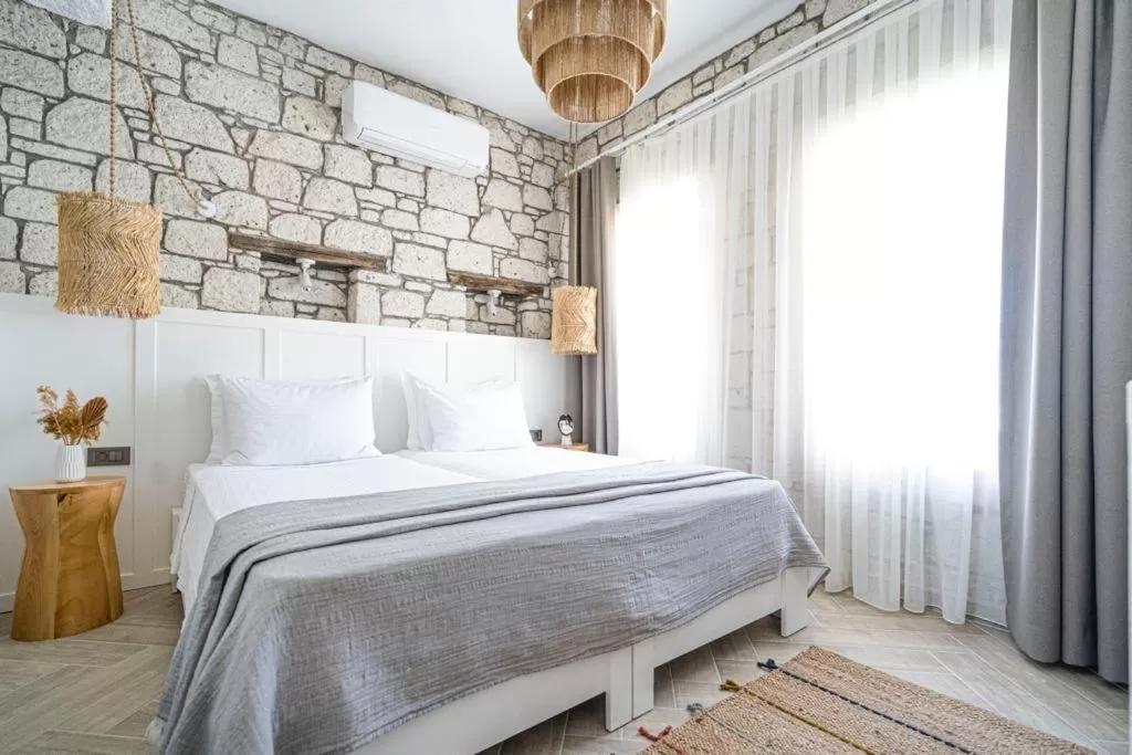 Bed in Voger Alaçatı Silence