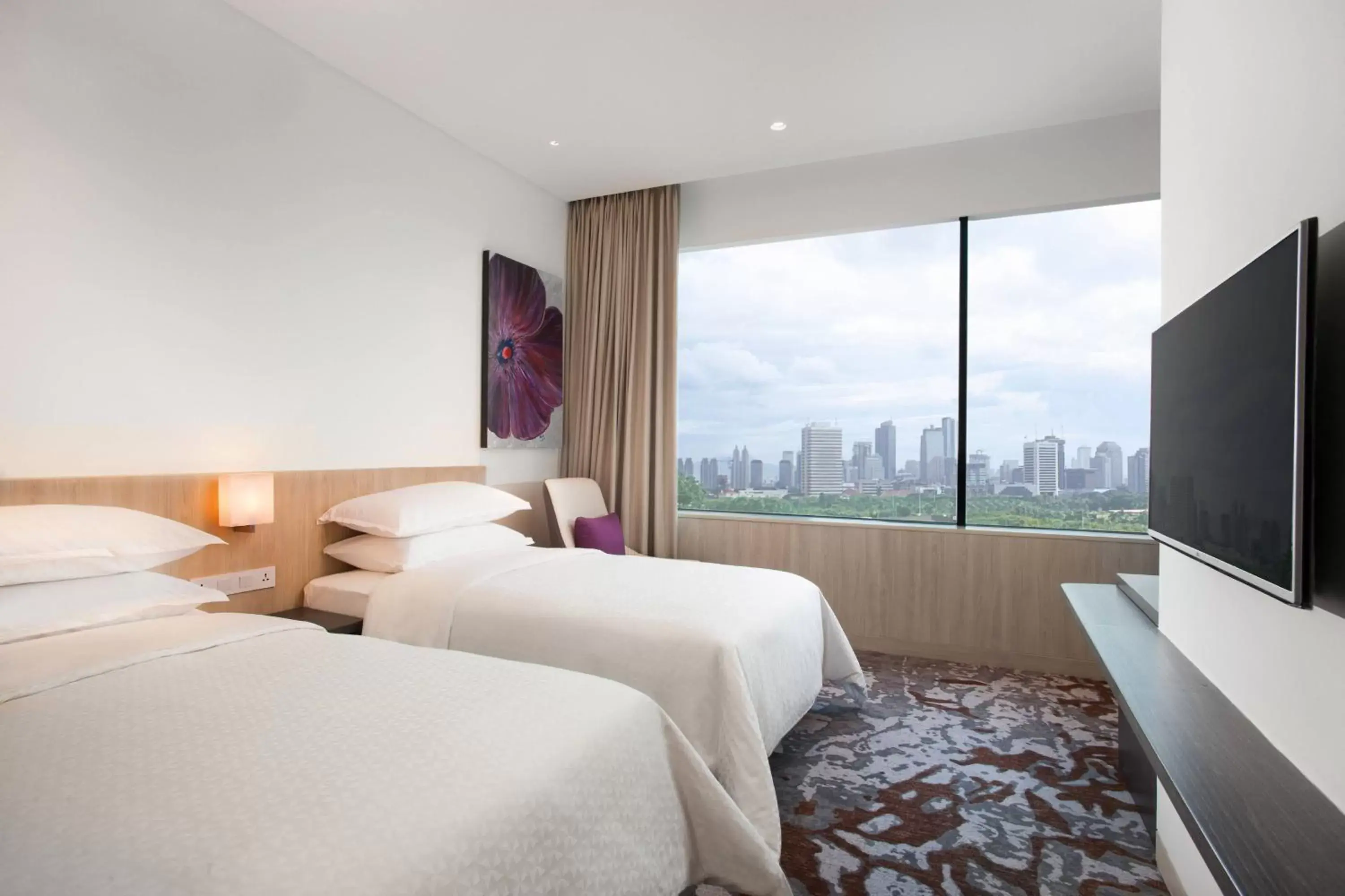 Photo of the whole room in Four Points by Sheraton Jakarta Thamrin