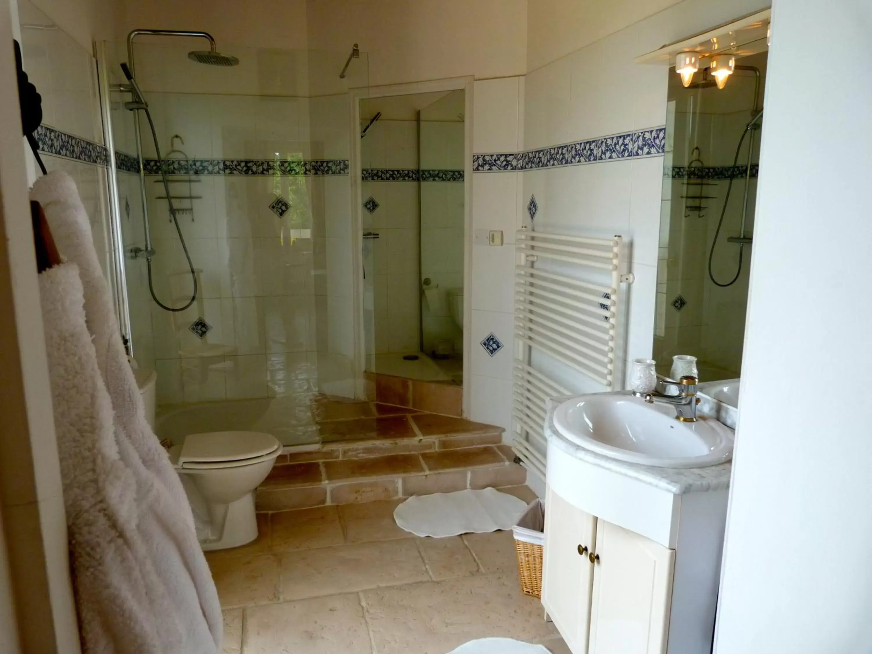 Bathroom in Domaine du Manoir