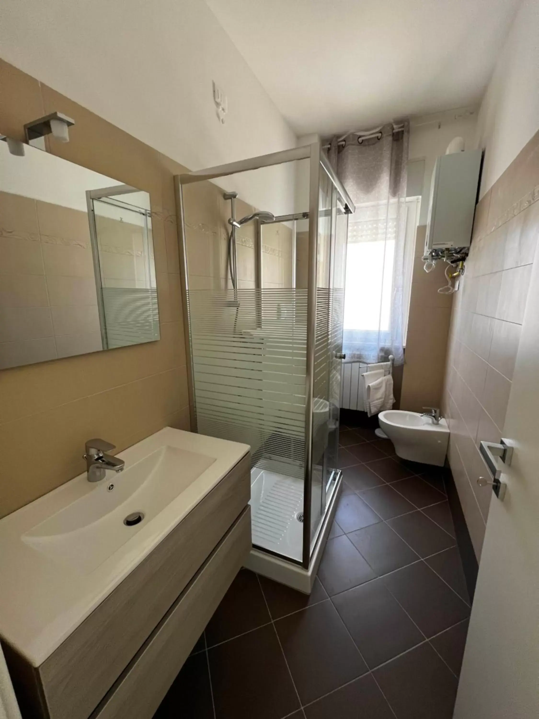 Shower, Bathroom in Nautilus Appartamenti a mare